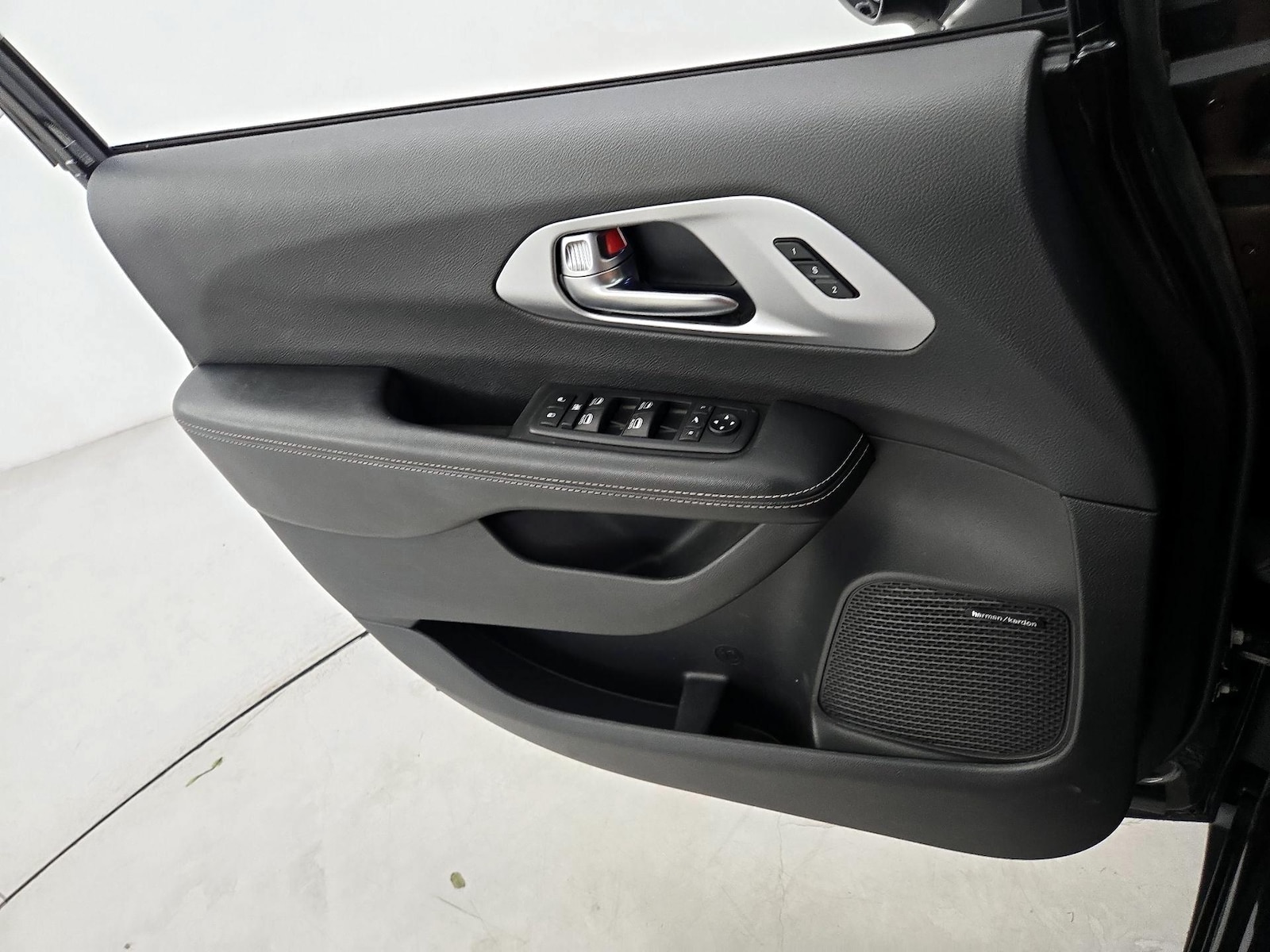 2019 Chrysler Pacifica Limited - Photo 13