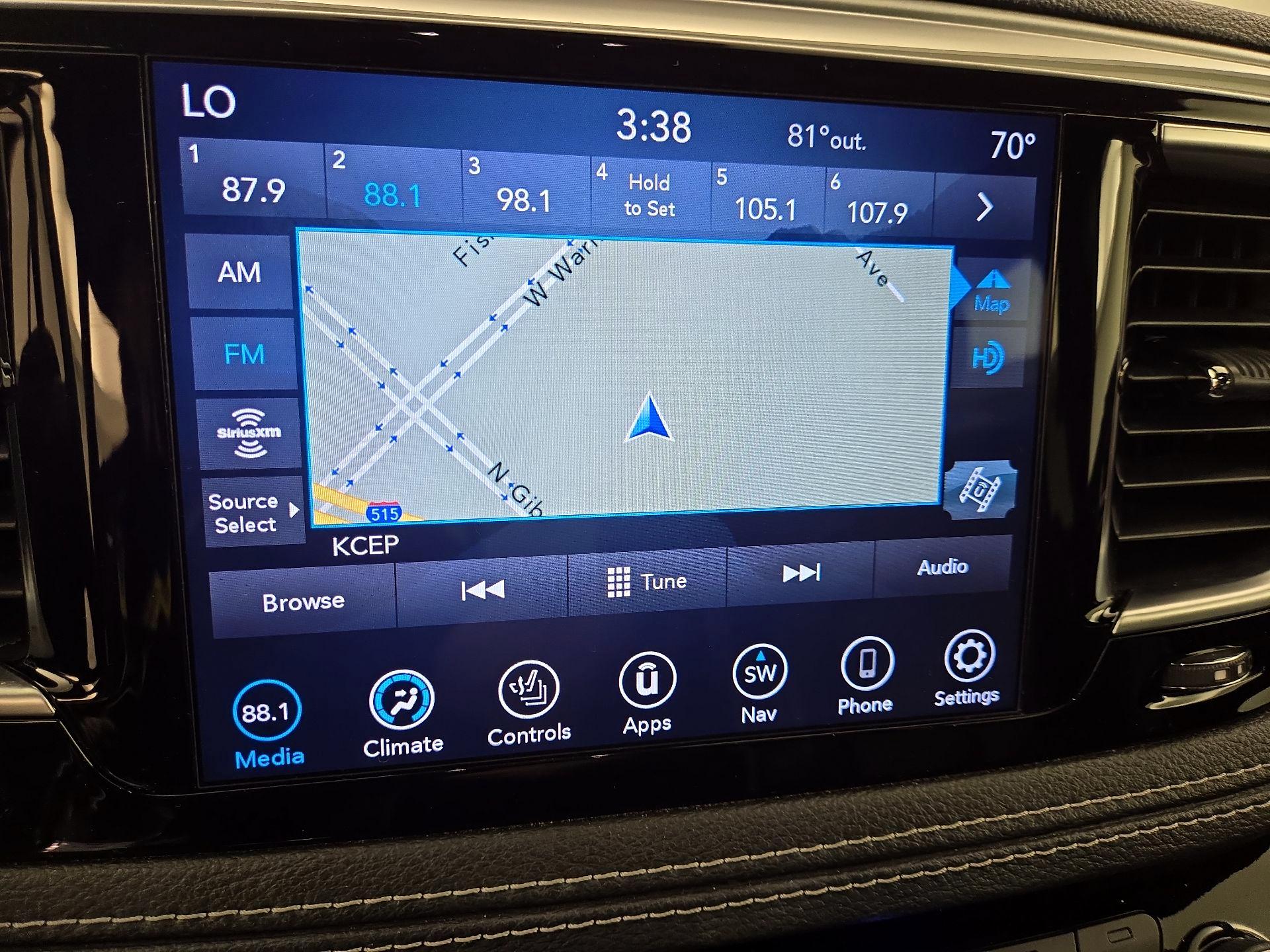 Thumbnail: 2019 Chrysler Pacifica - 16