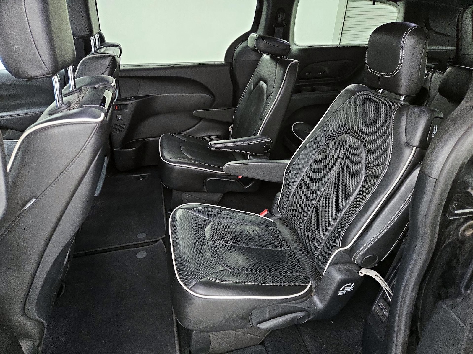2019 Chrysler Pacifica Limited - Photo 22