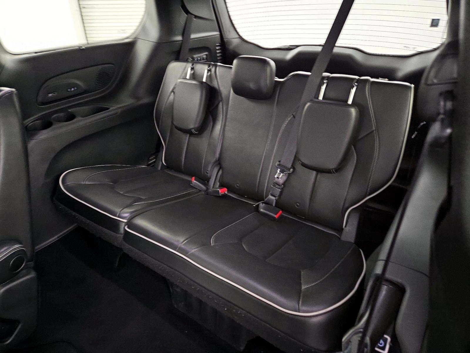 2019 Chrysler Pacifica Limited - Photo 23