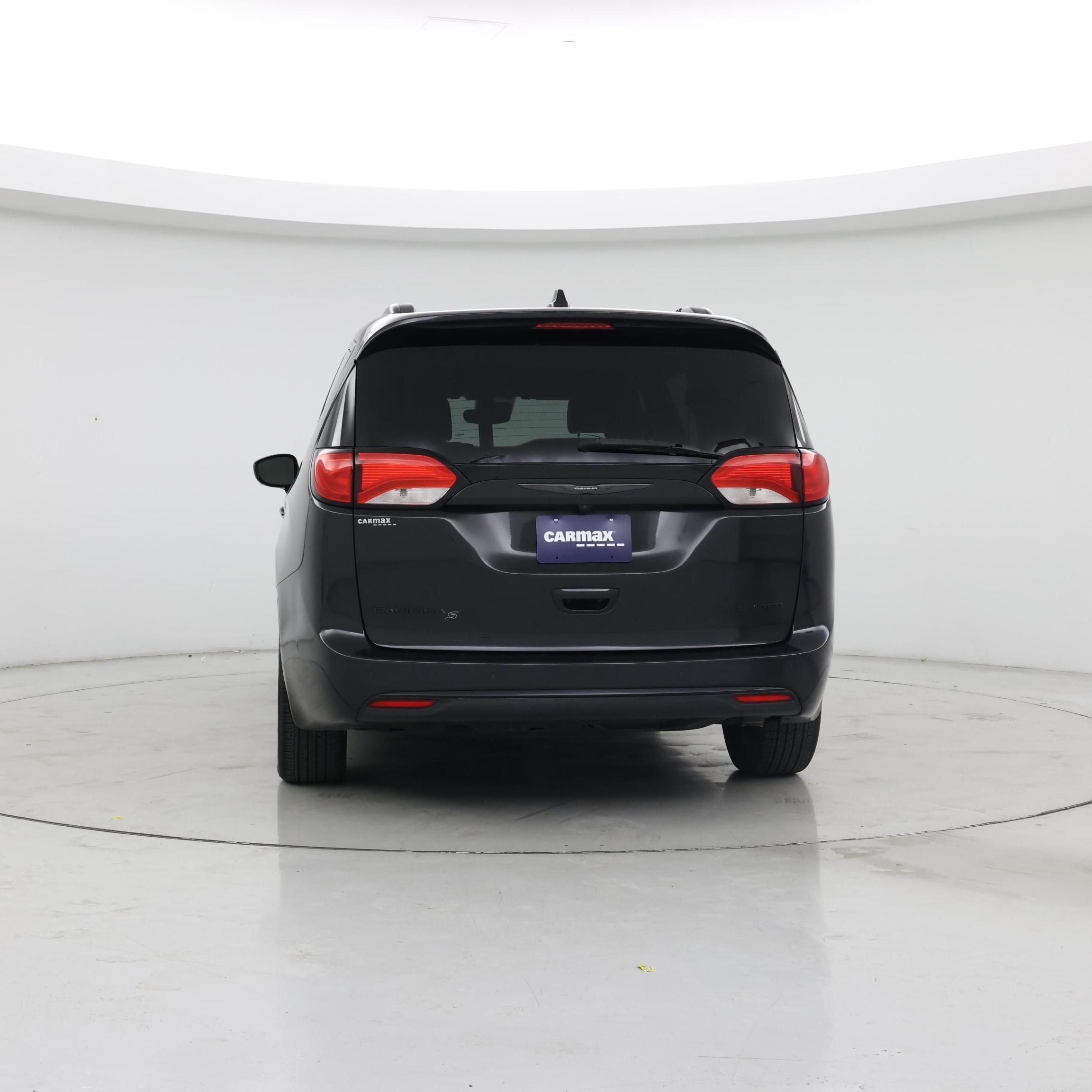 Thumbnail: 2019 Chrysler Pacifica - 6