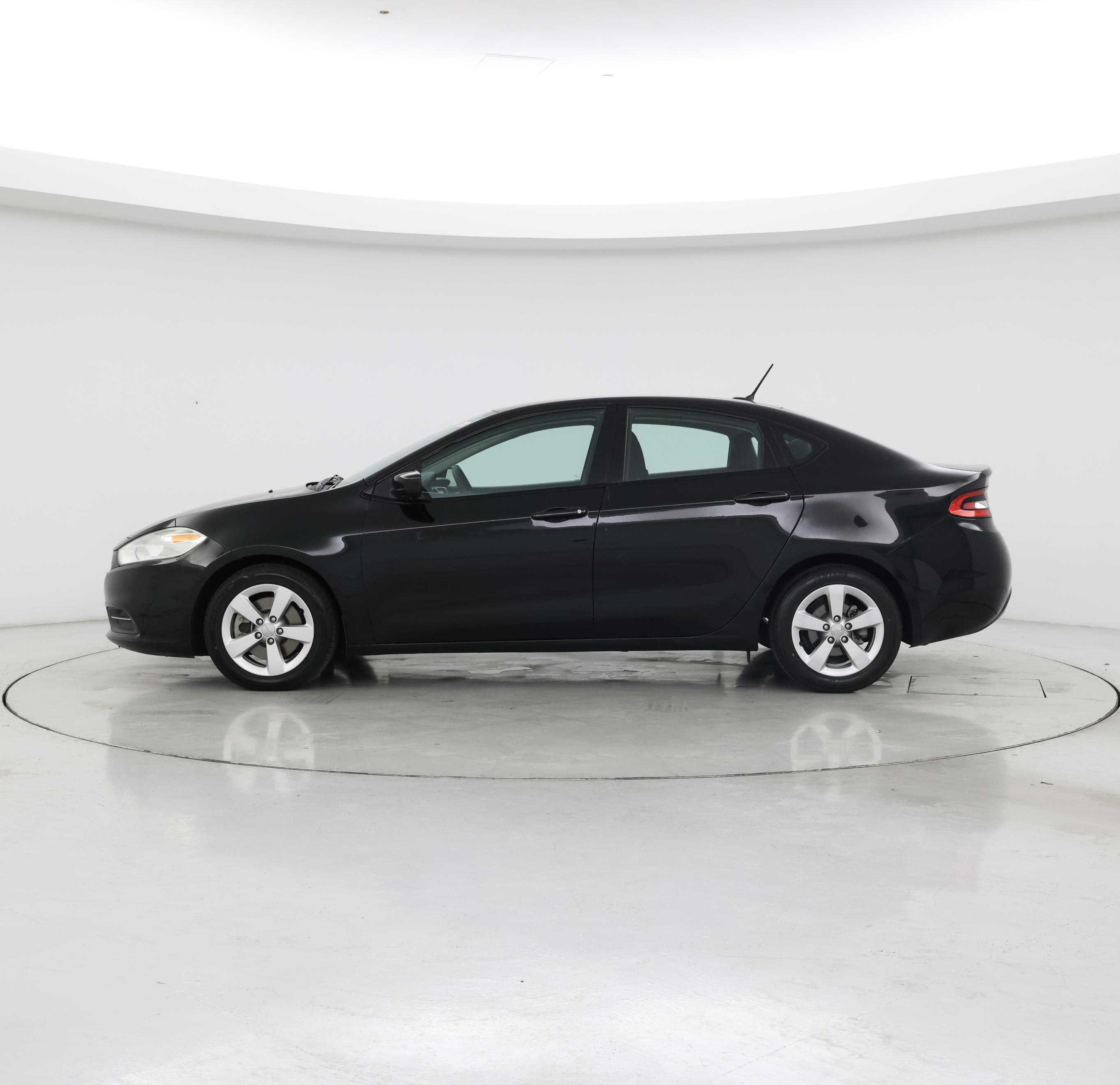 Thumbnail: 2016 Dodge Dart - 3