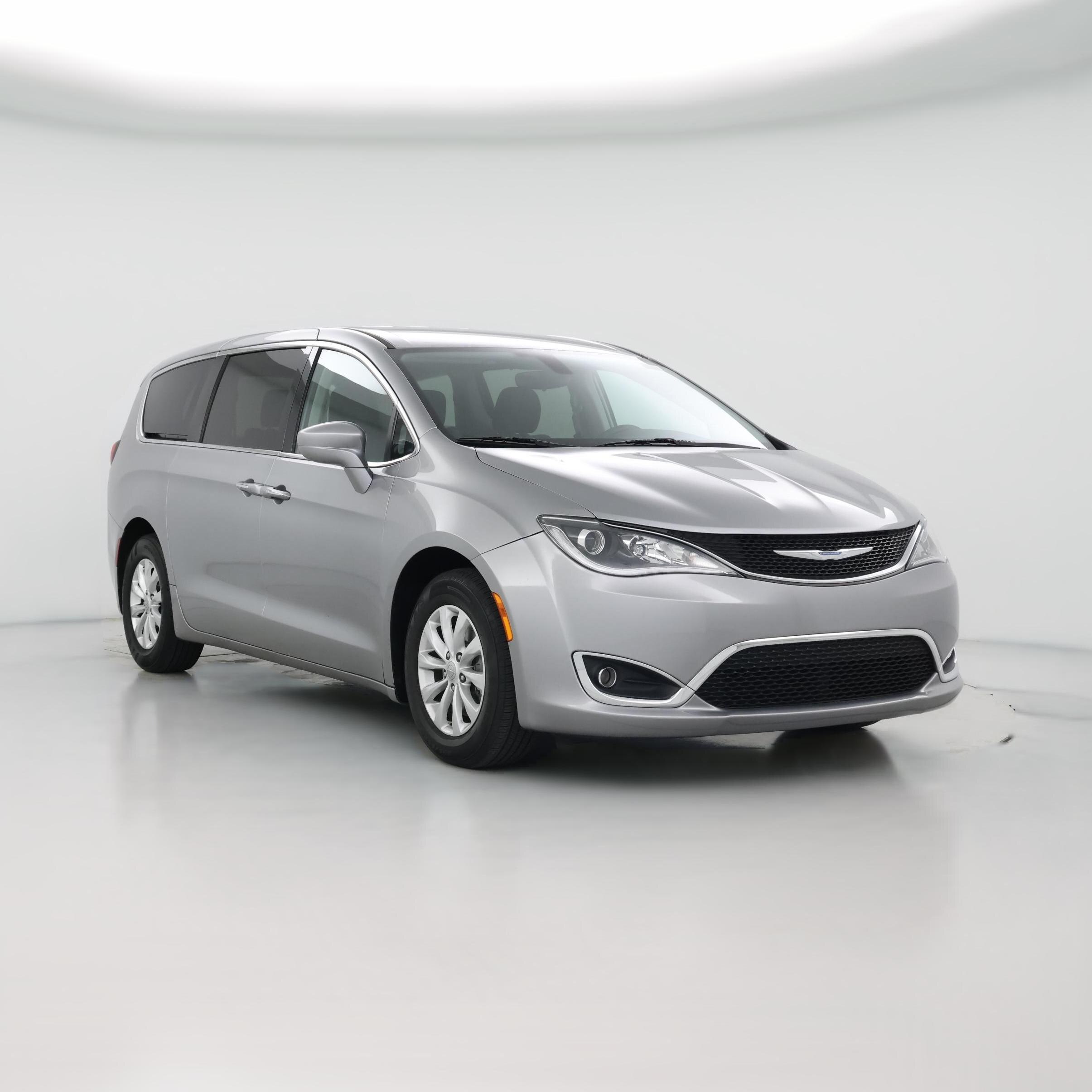 Thumbnail: 2018 Chrysler Pacifica - 1