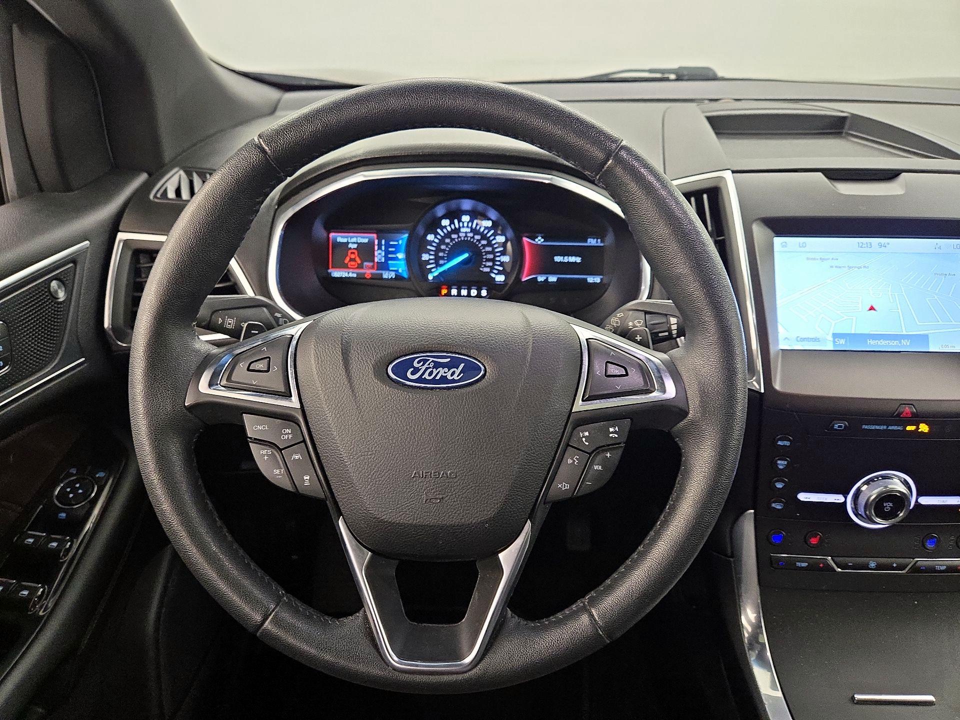 Thumbnail: 2020 Ford Edge - 10