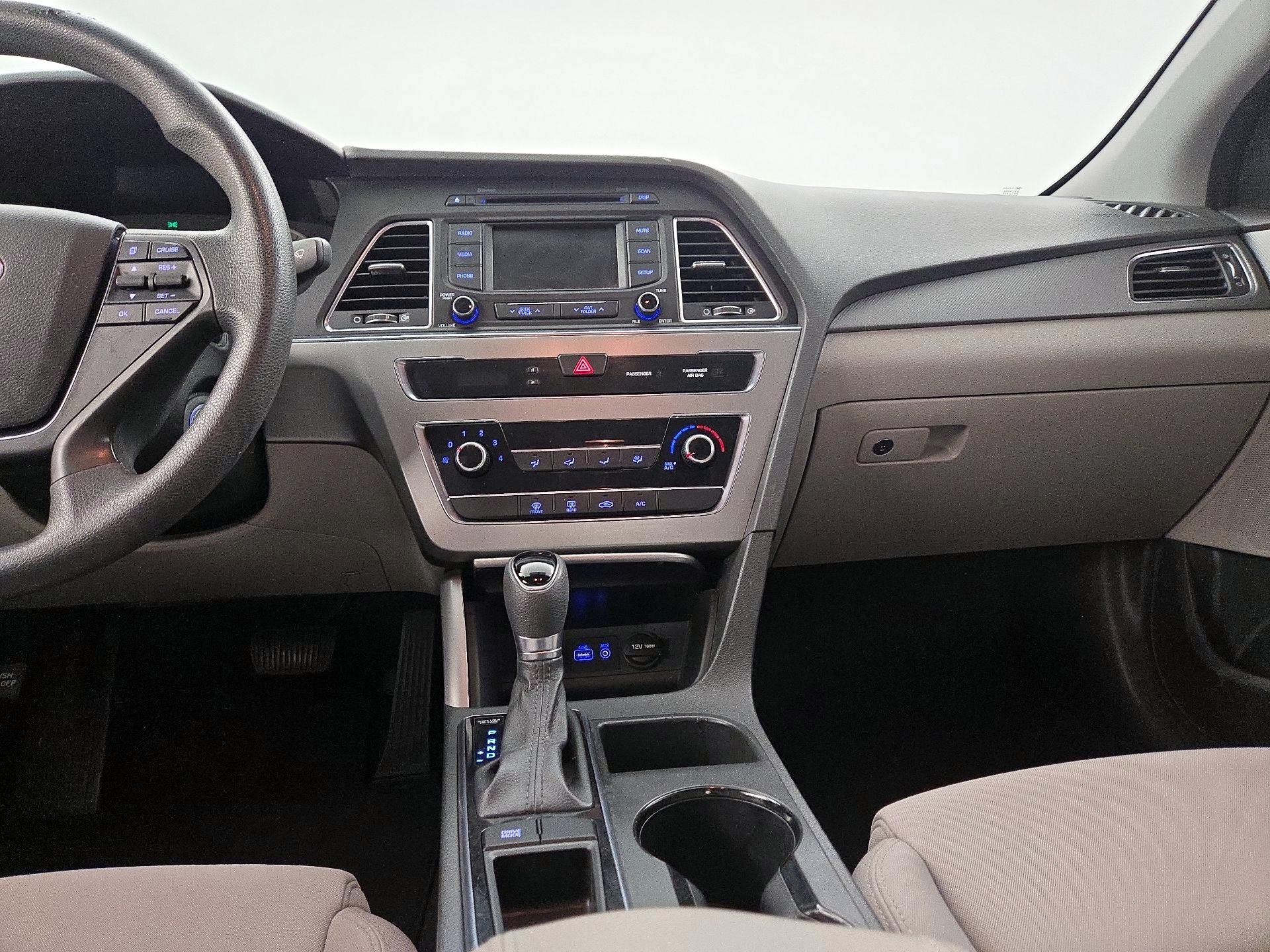 Thumbnail: 2015 Hyundai Sonata - 9