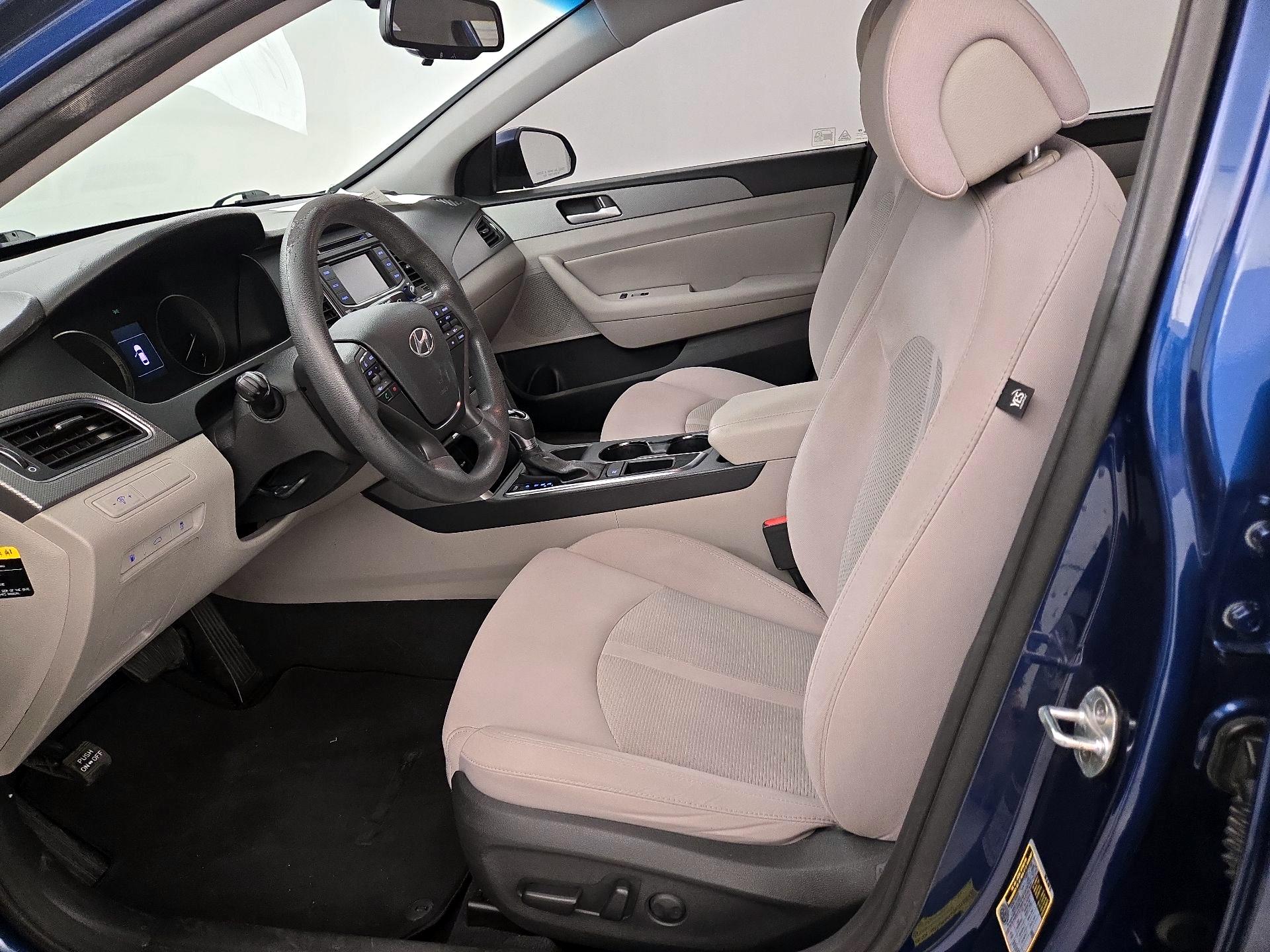 Thumbnail: 2015 Hyundai Sonata - 11