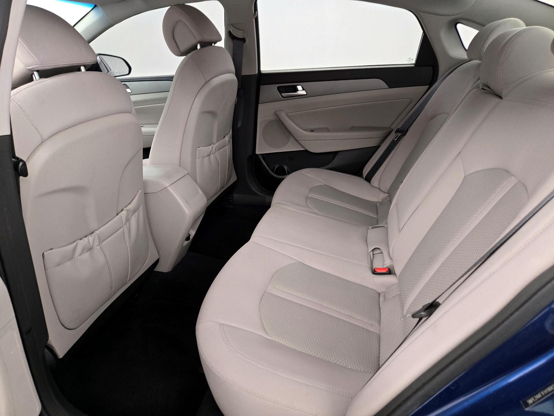 Thumbnail: 2015 Hyundai Sonata - 19