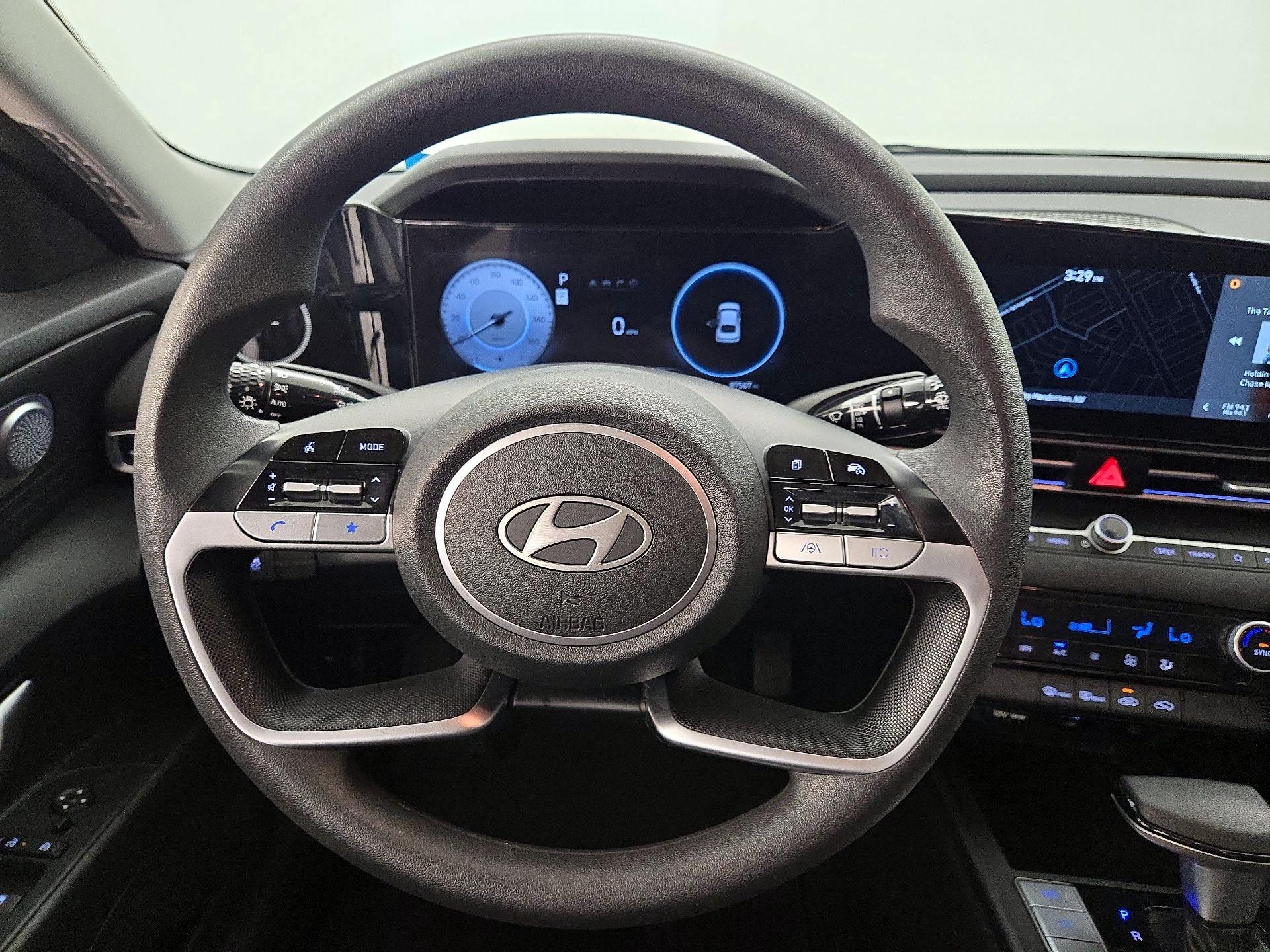 Thumbnail: 2024 Hyundai Elantra - 10