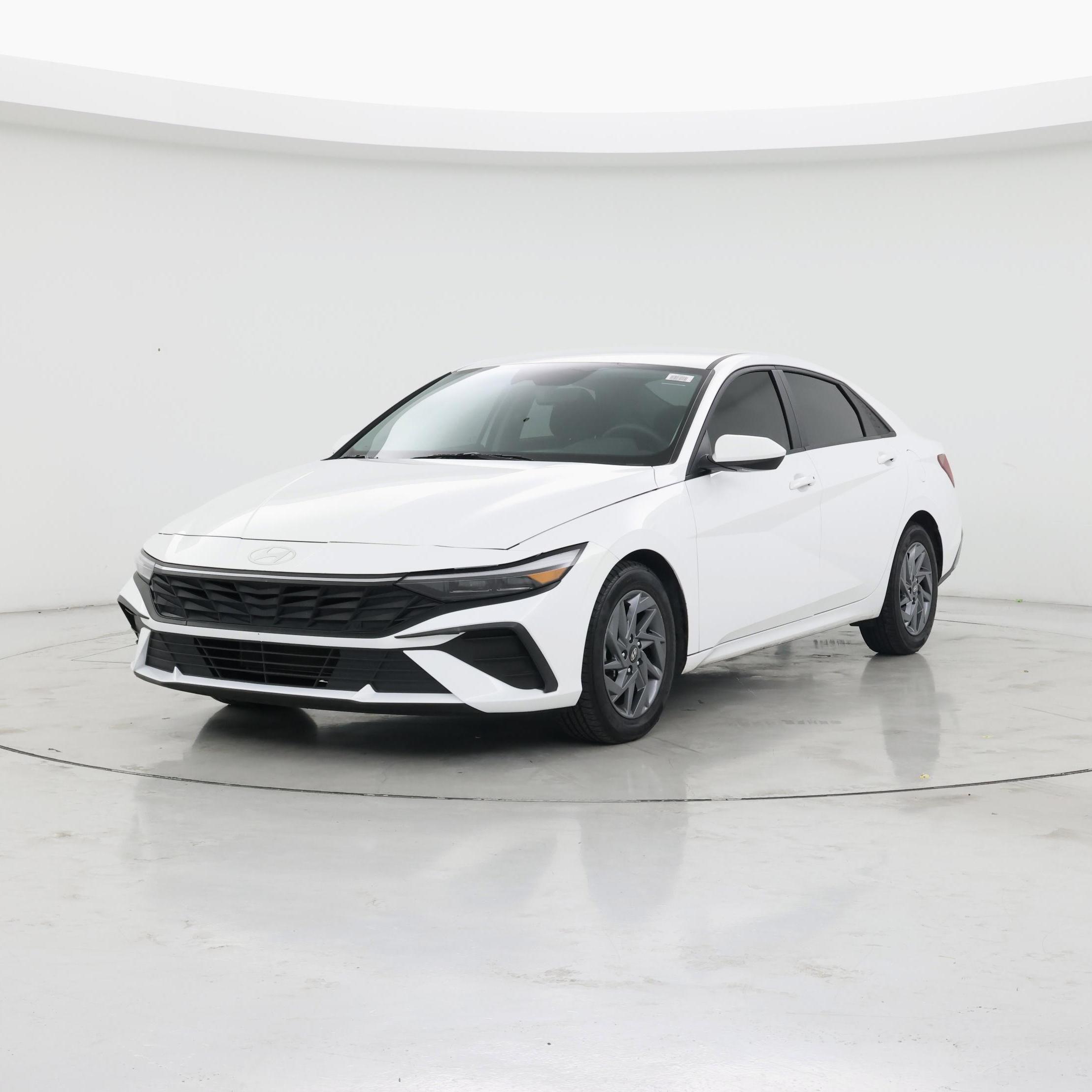 Thumbnail: 2024 Hyundai Elantra - 4