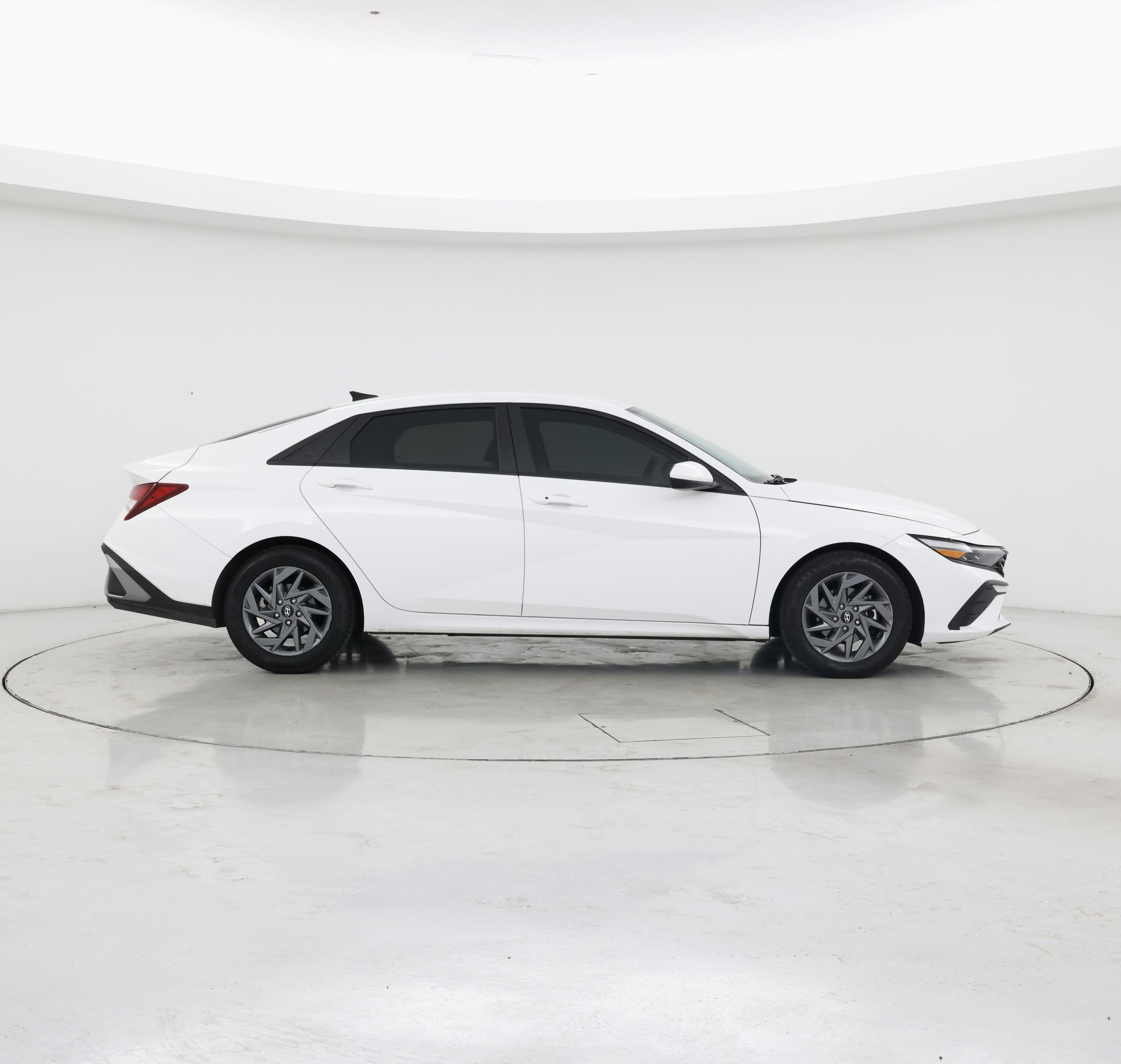 Thumbnail: 2024 Hyundai Elantra - 7