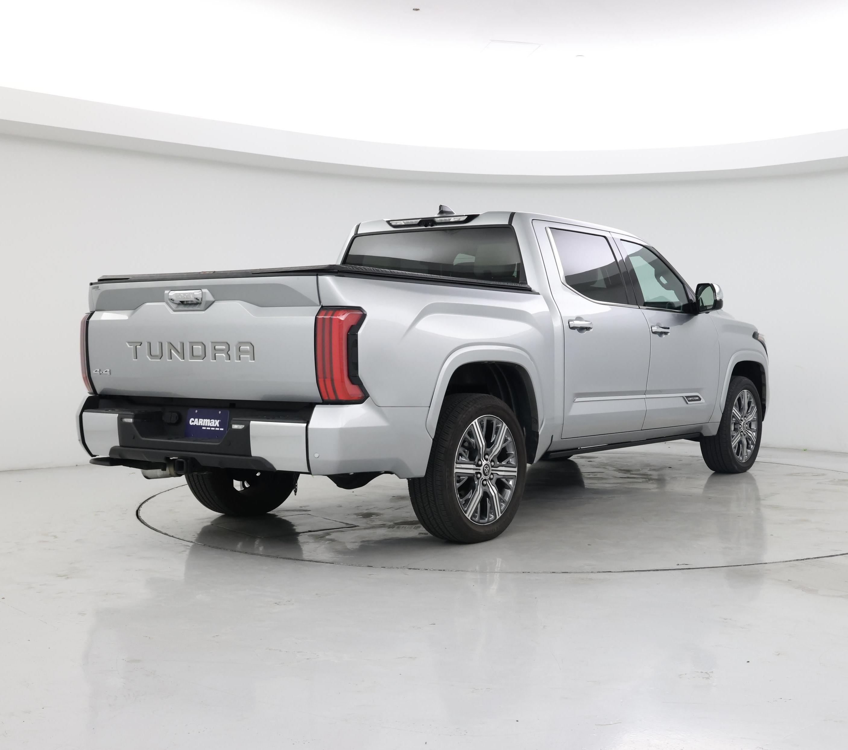 Thumbnail: 2022 Toyota Tundra - 8