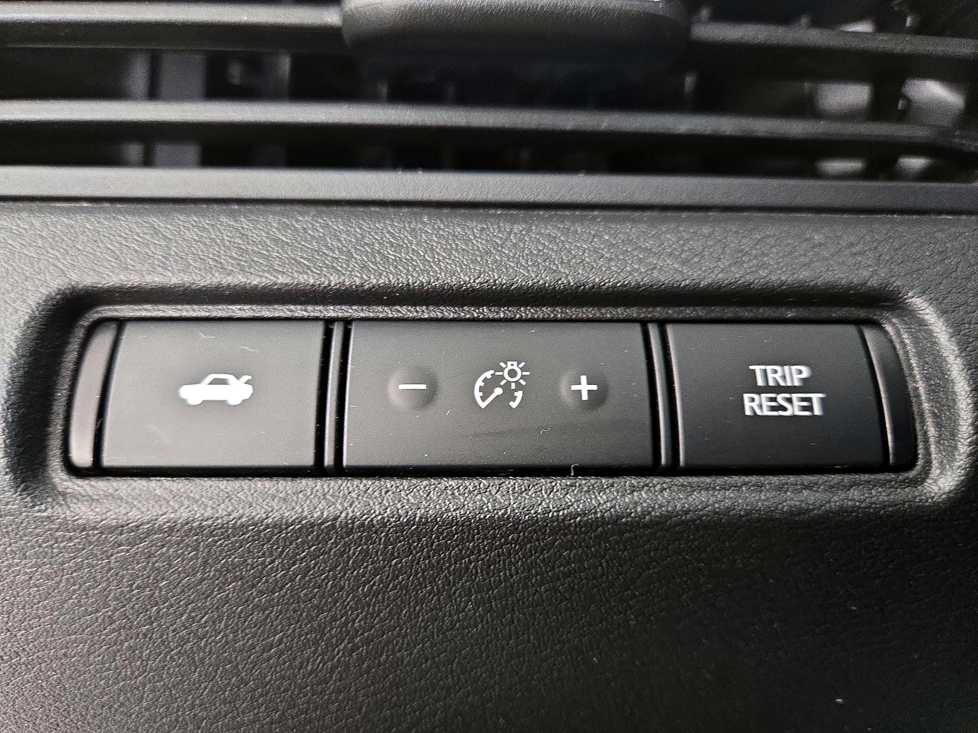 Thumbnail: 2019 Nissan Altima - 13
