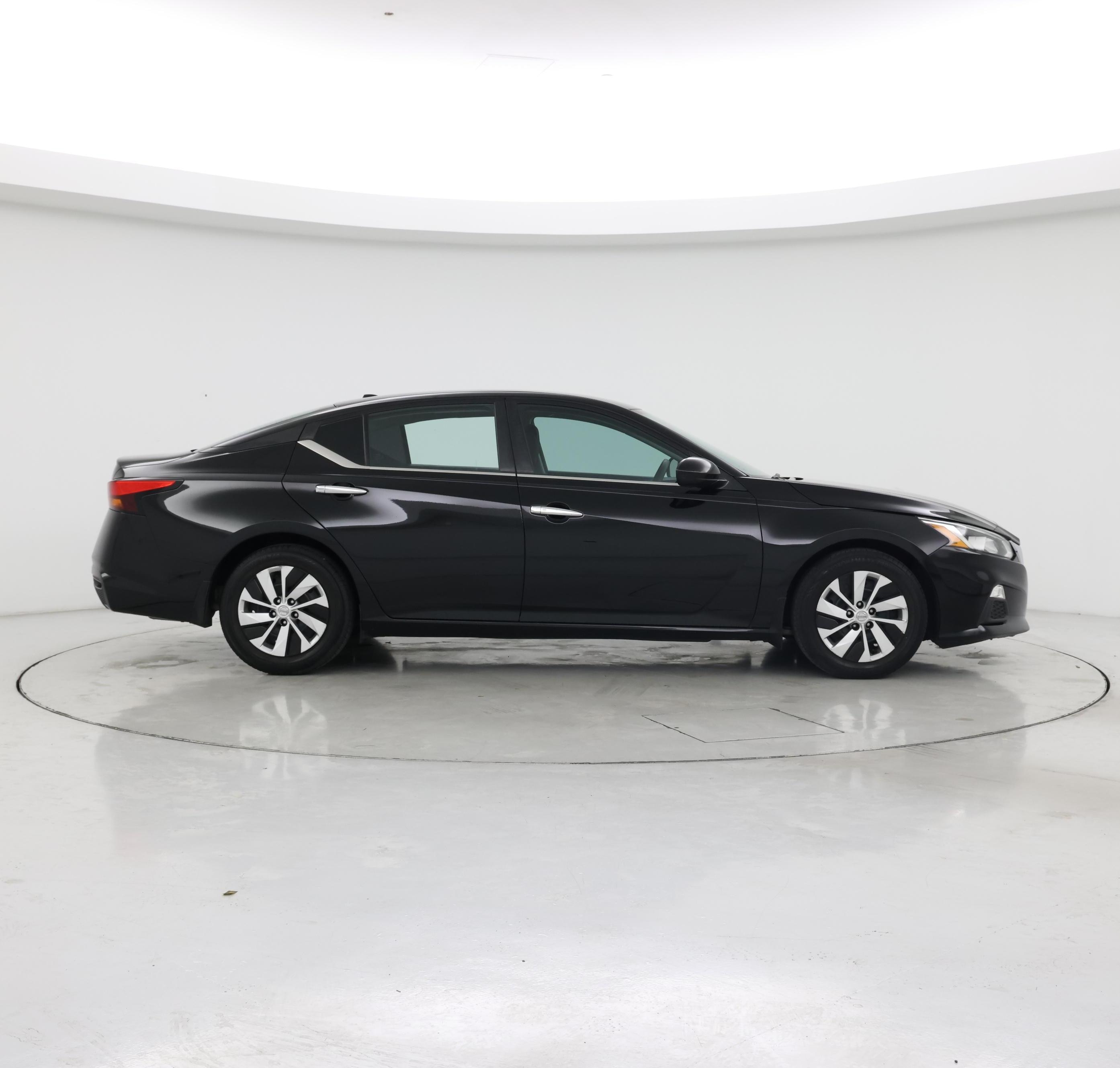 Thumbnail: 2019 Nissan Altima - 7
