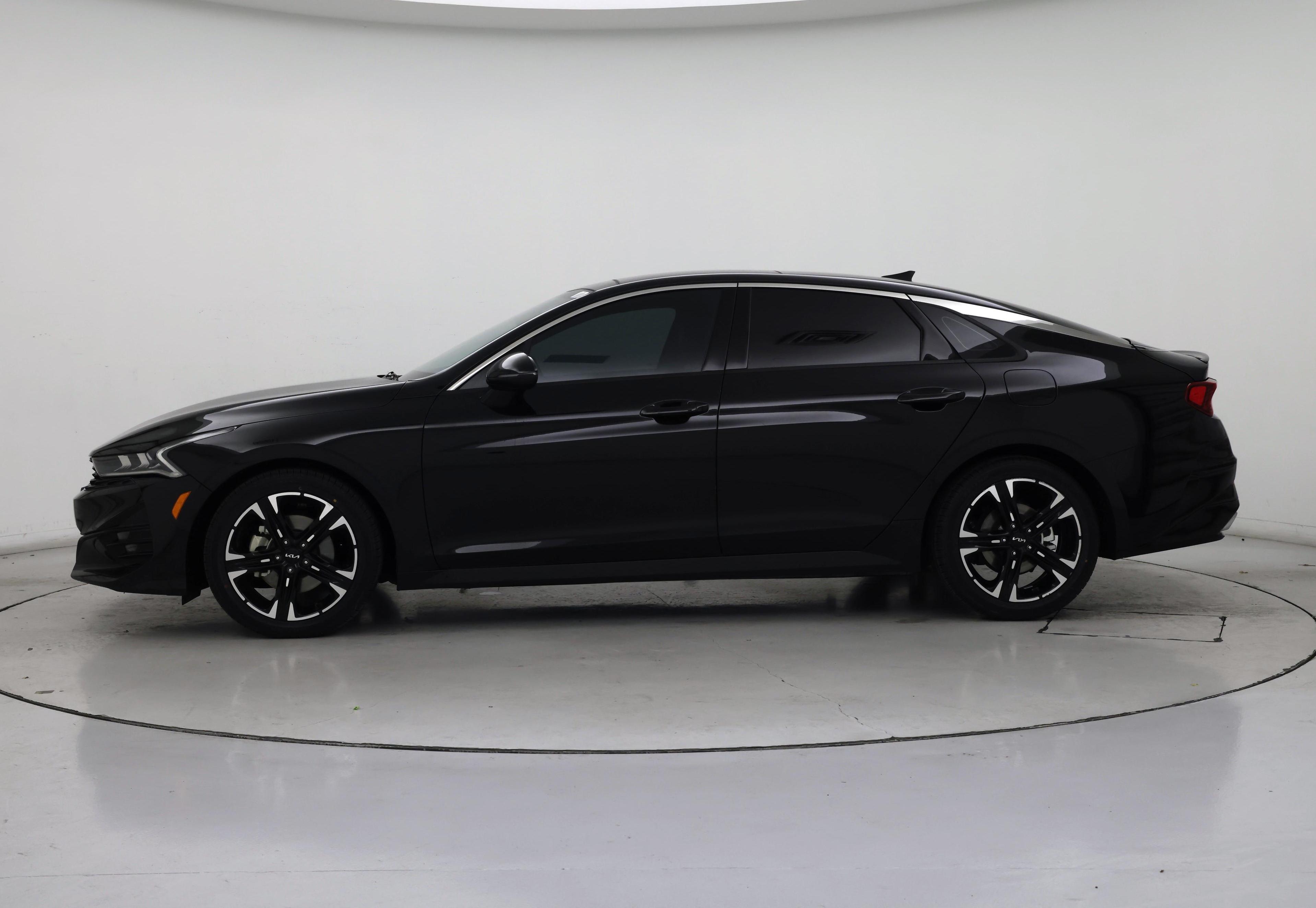 Thumbnail: 2023 Kia K5 - 3