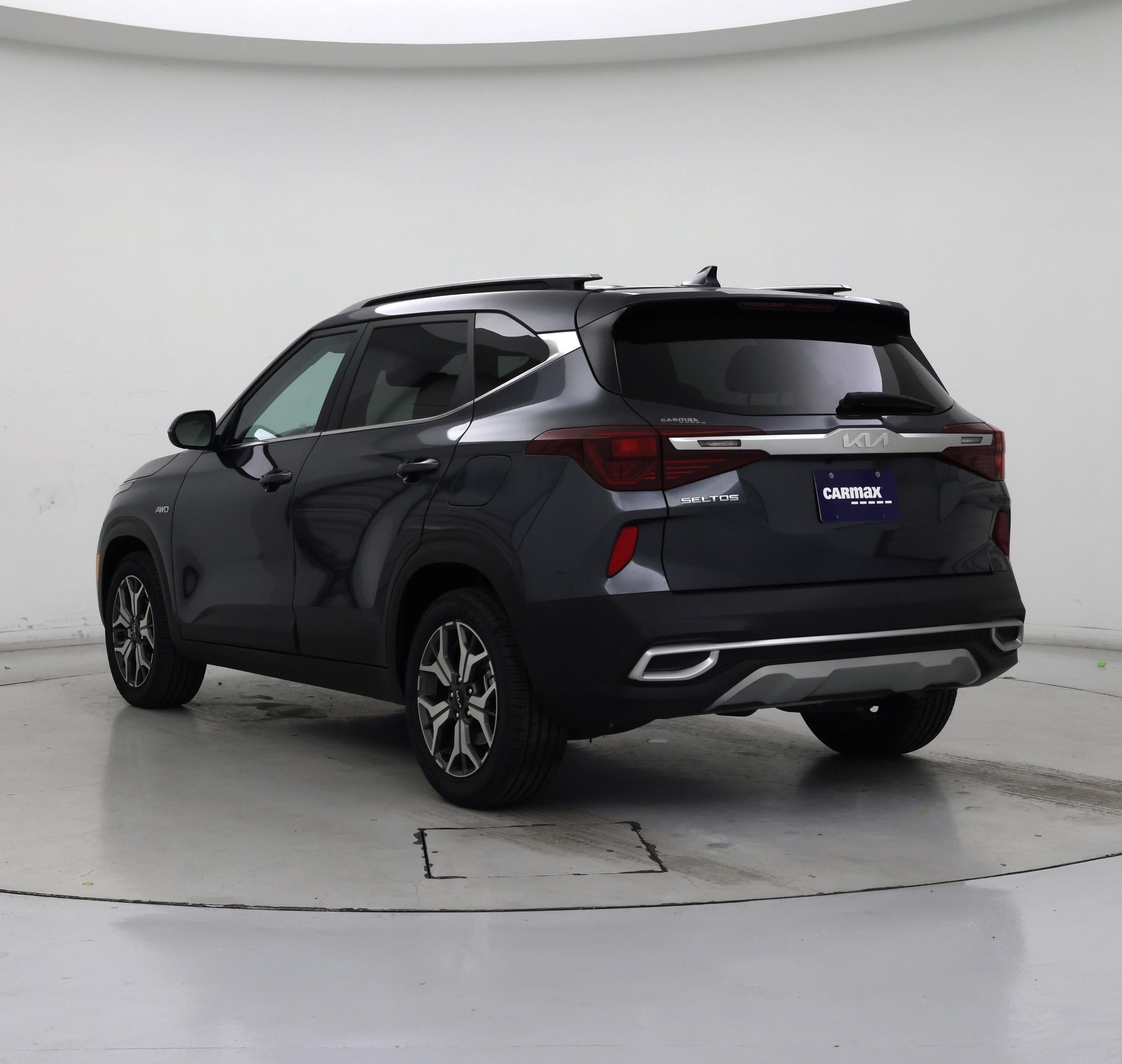 Thumbnail: 2022 Kia Seltos - 2