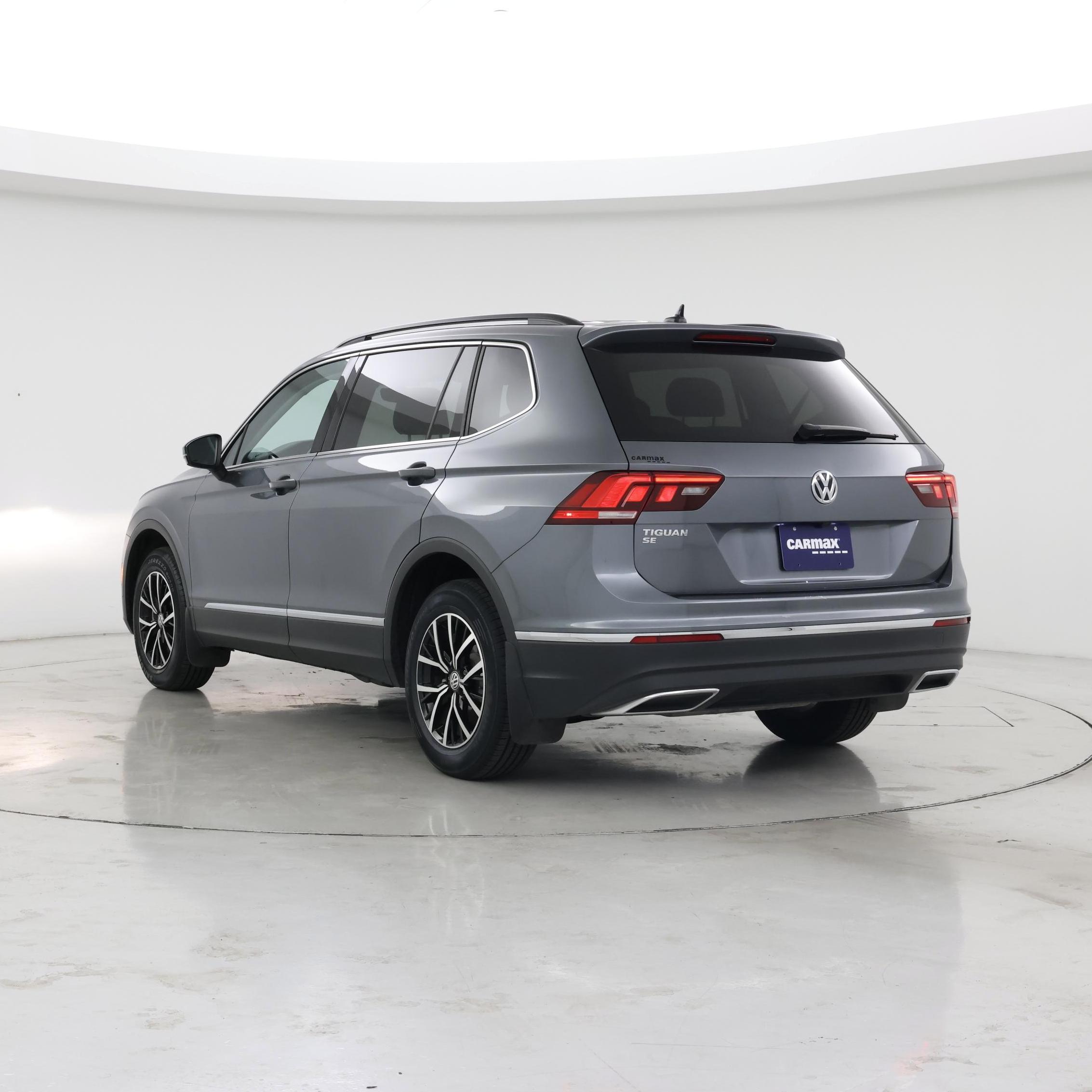 Thumbnail: 2021 Volkswagen Tiguan - 2