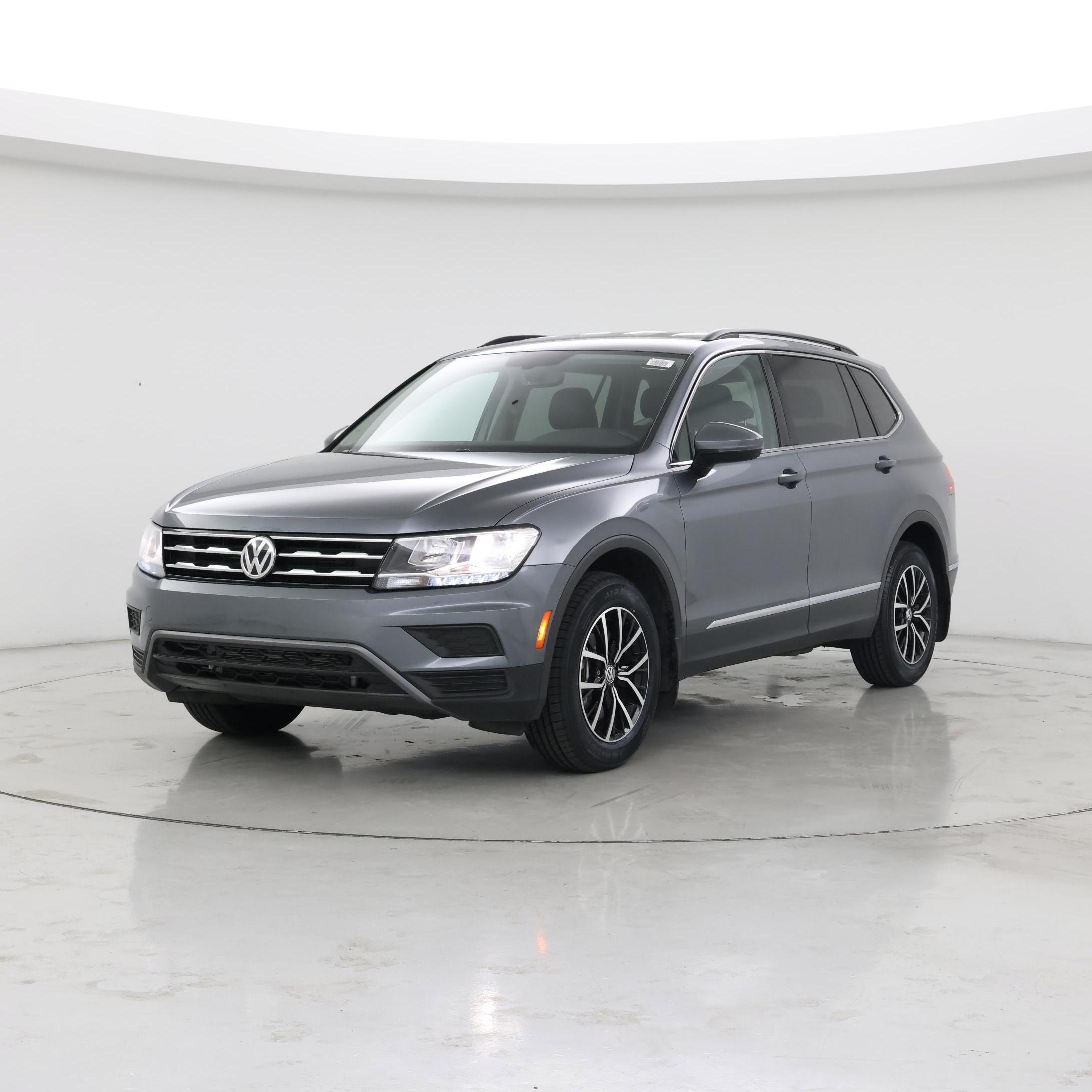 Thumbnail: 2021 Volkswagen Tiguan - 4