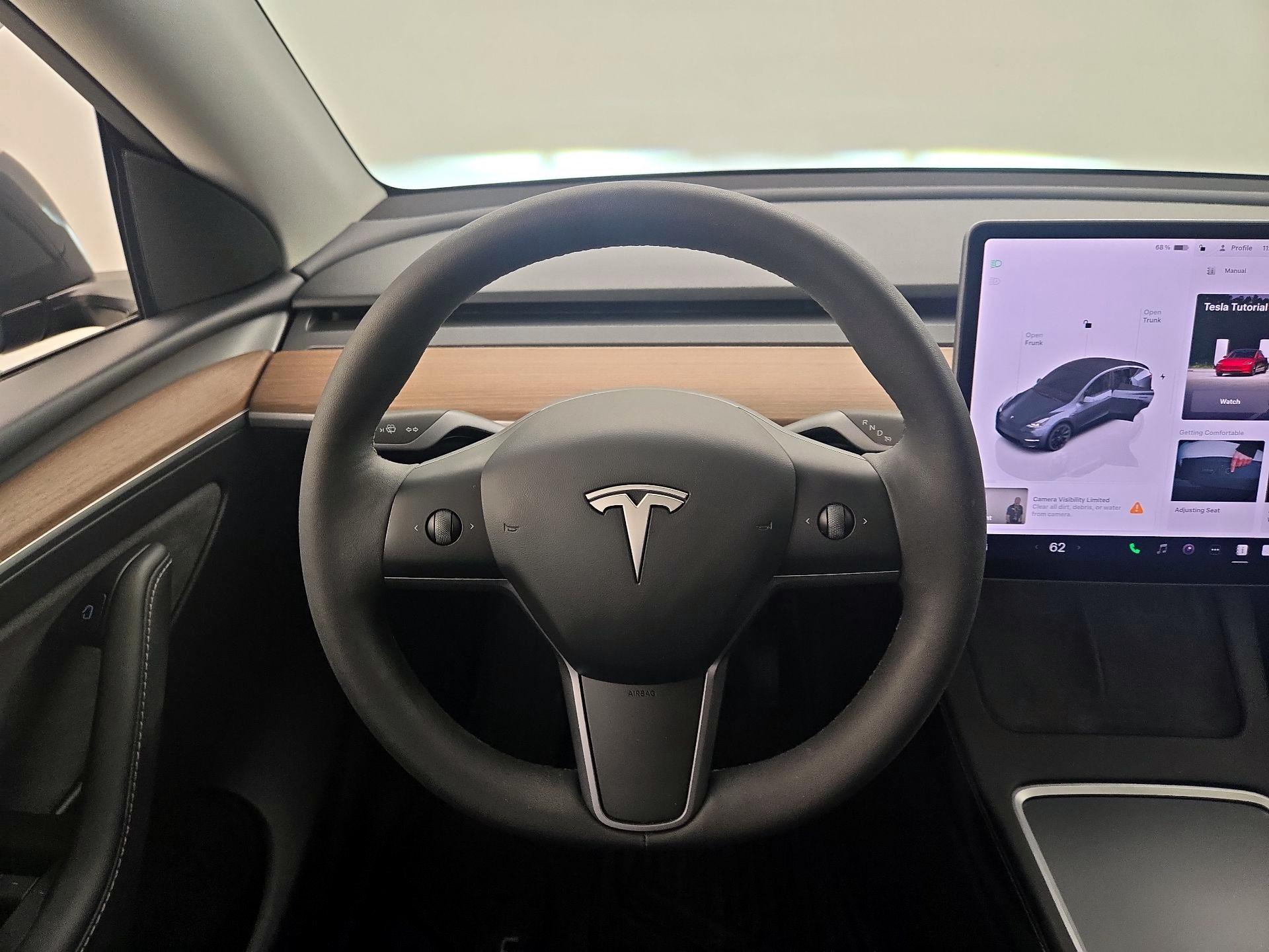 Thumbnail: 2023 Tesla Model Y - 10