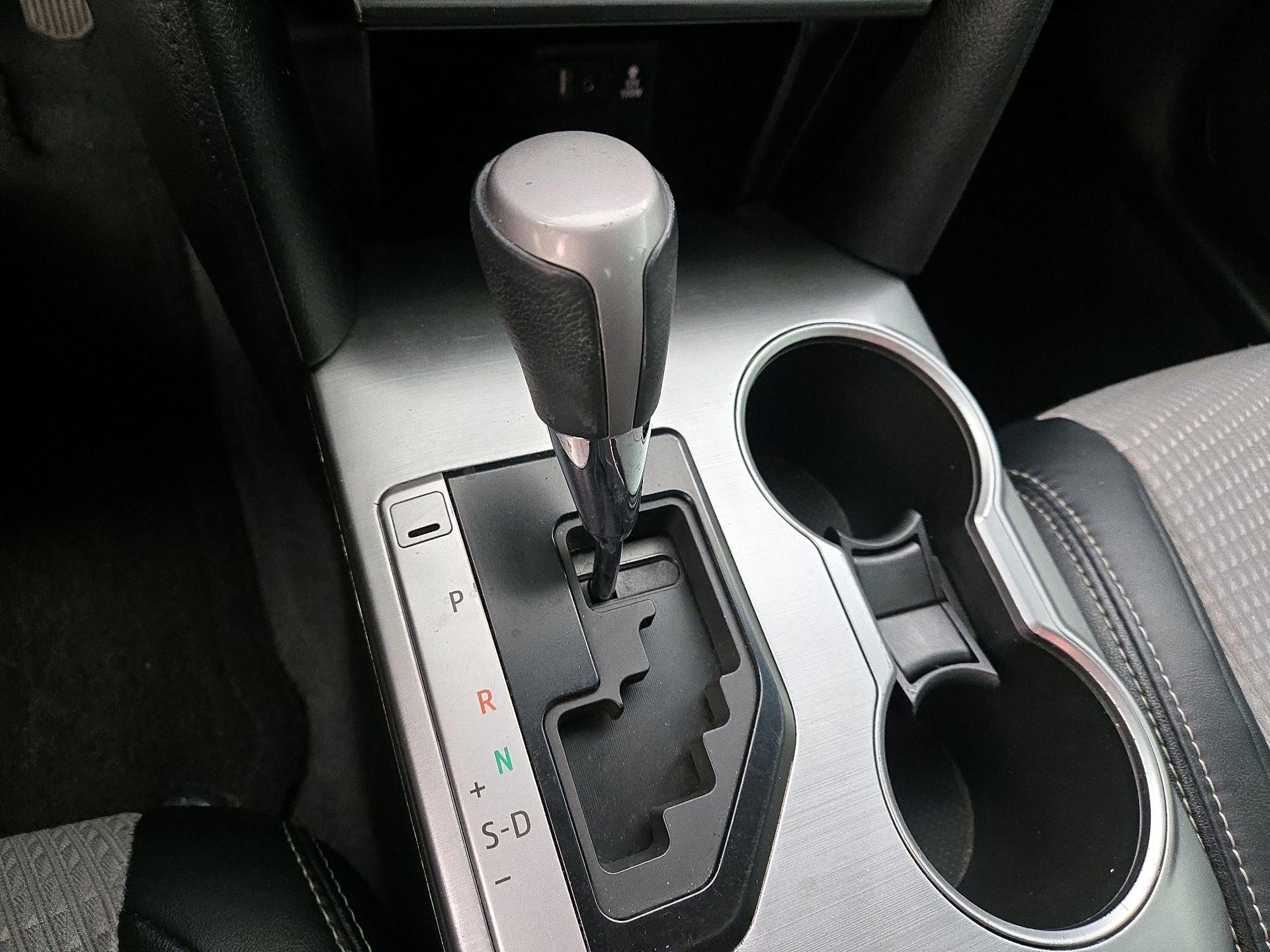 Thumbnail: 2014 Toyota Camry - 17