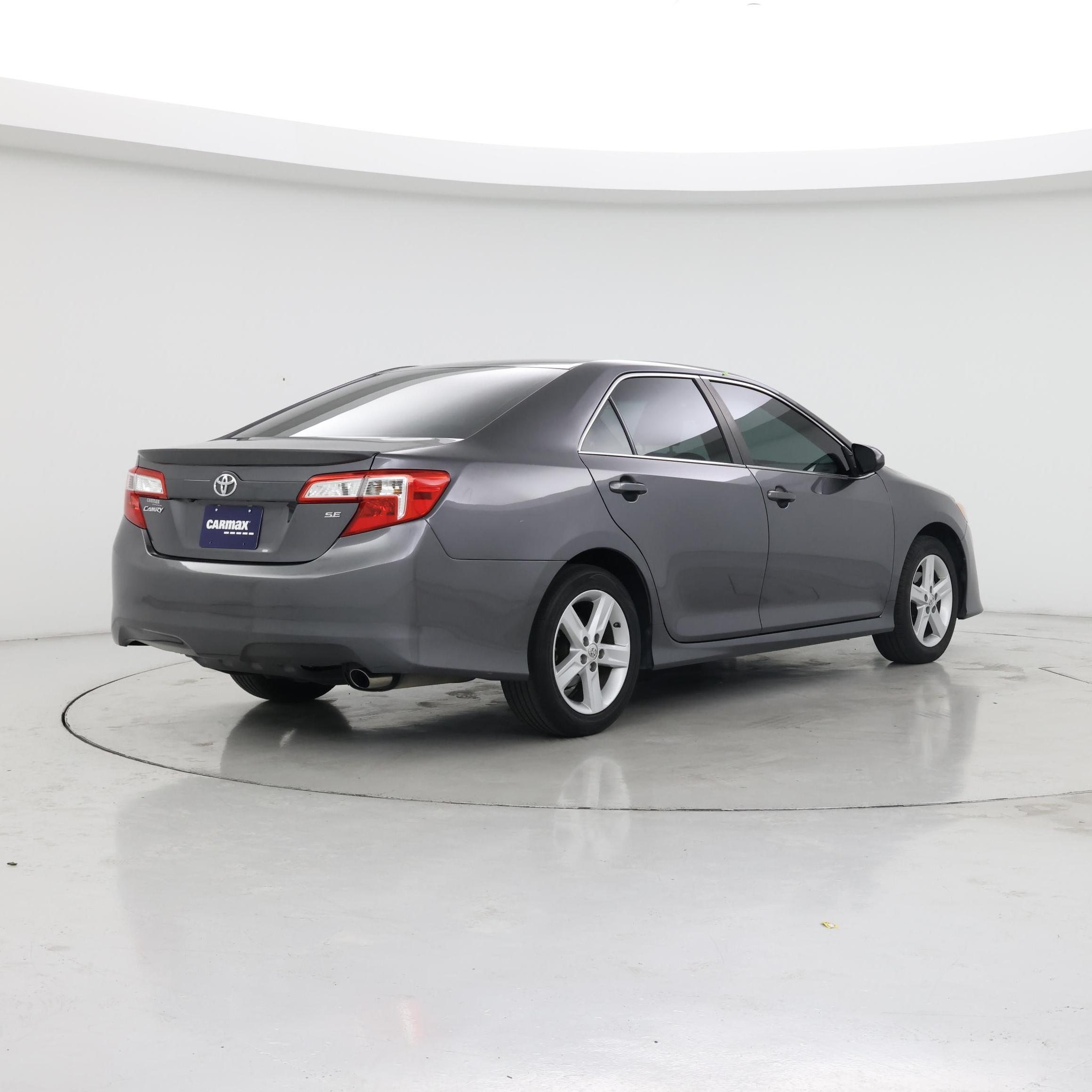 Thumbnail: 2014 Toyota Camry - 8