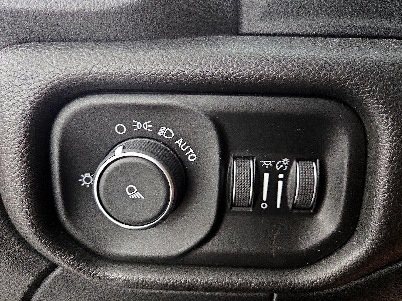 2020 RAM Ram 2500 Pickup Tradesman - Photo 14