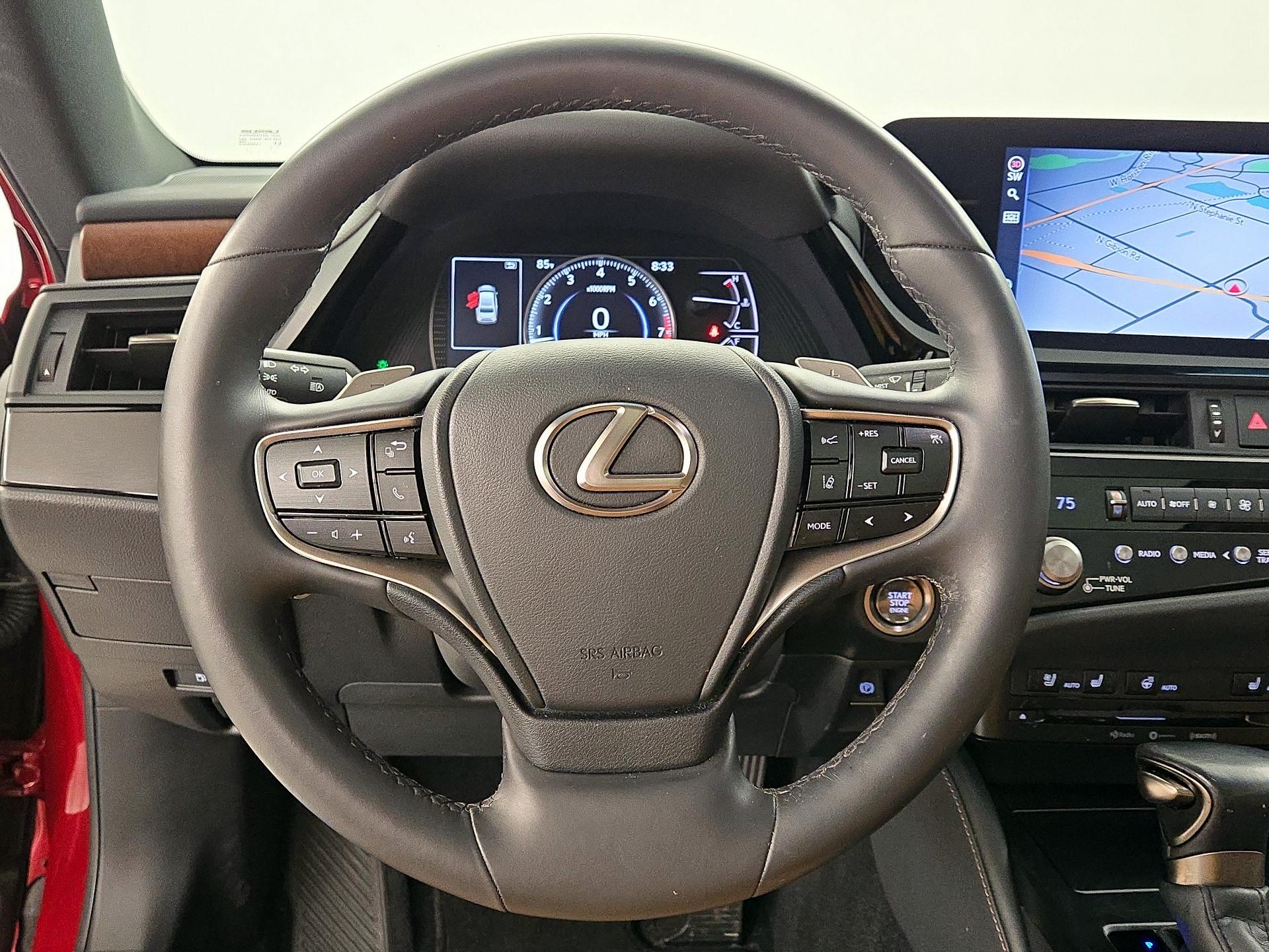 Thumbnail: 2022 Lexus ES - 10
