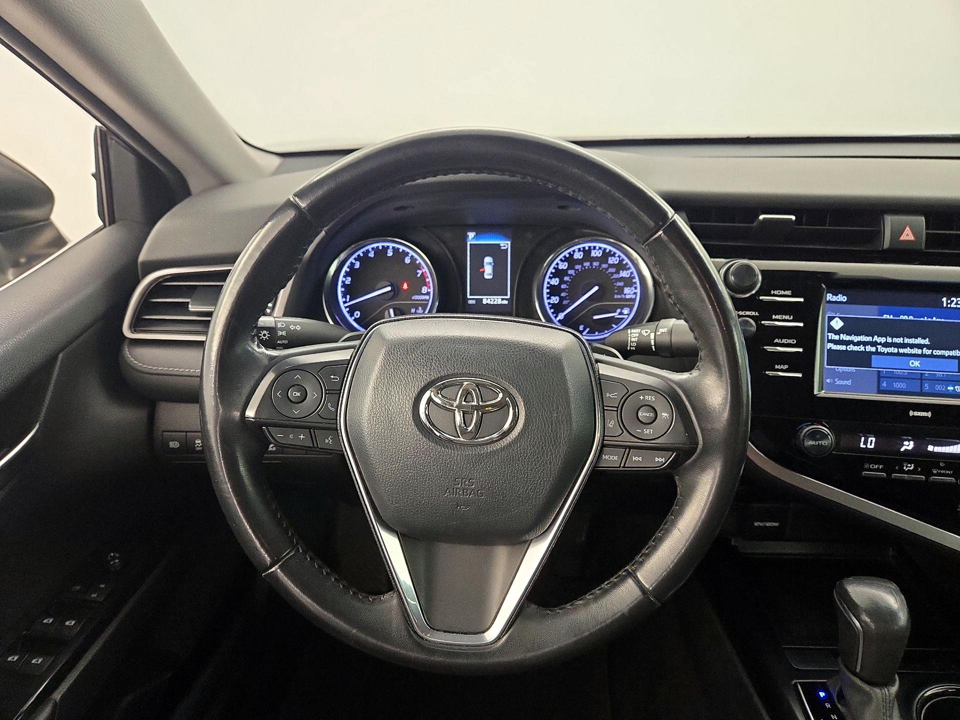 Thumbnail: 2020 Toyota Camry - 10