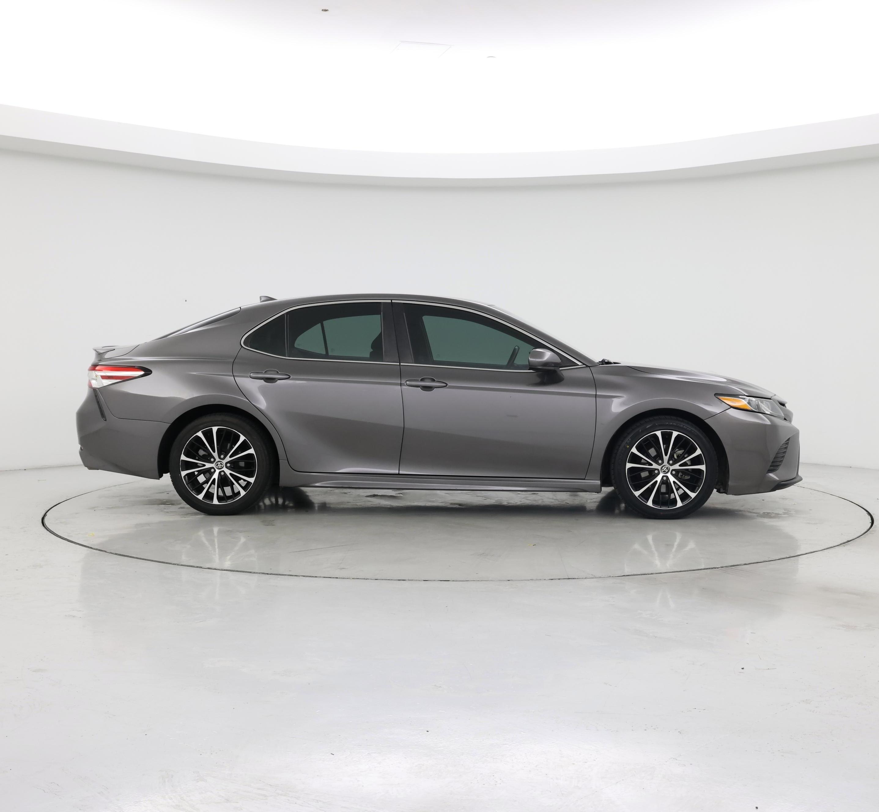 Thumbnail: 2020 Toyota Camry - 7