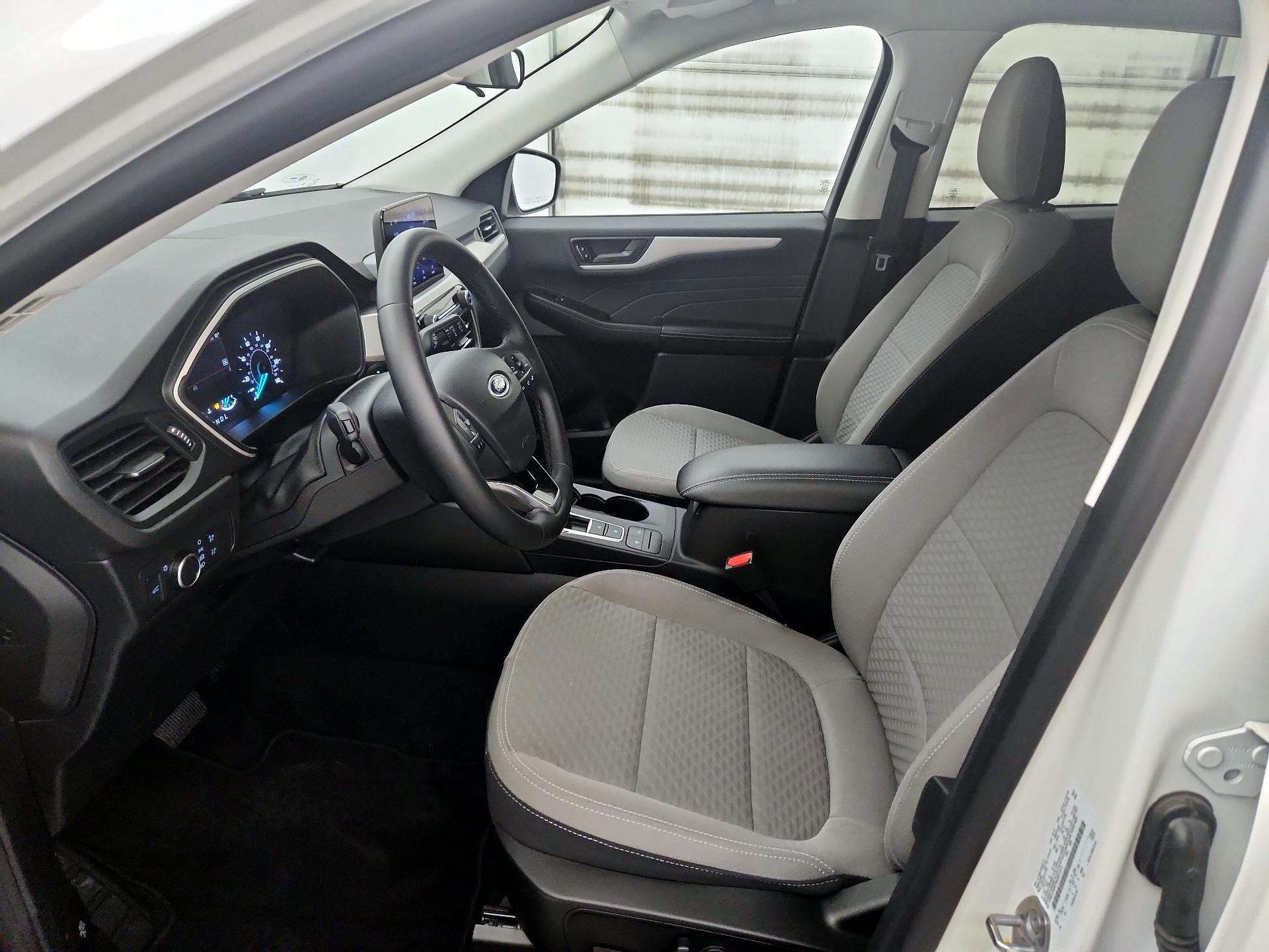 Thumbnail: 2022 Ford Escape - 11