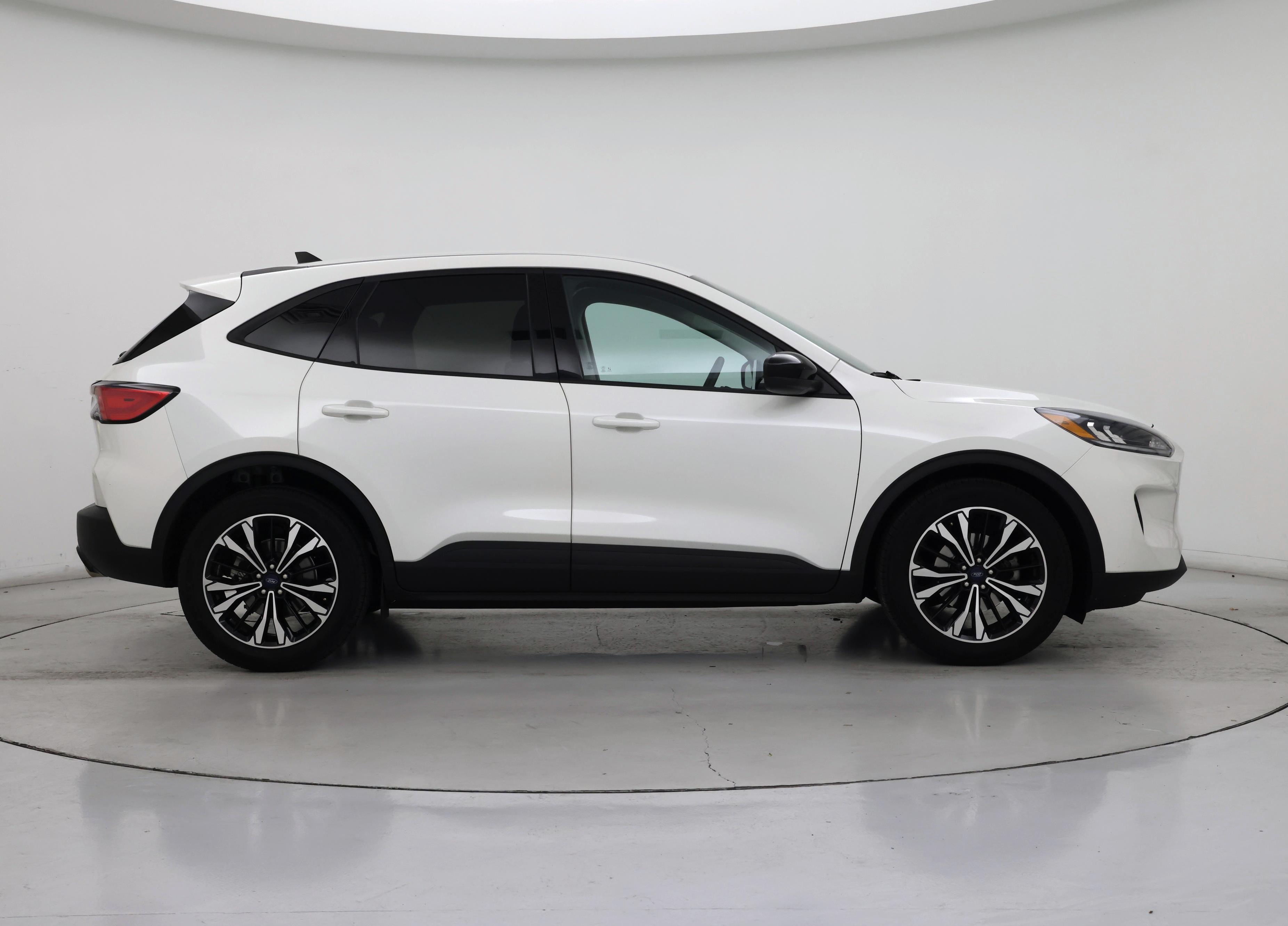 Thumbnail: 2022 Ford Escape - 7