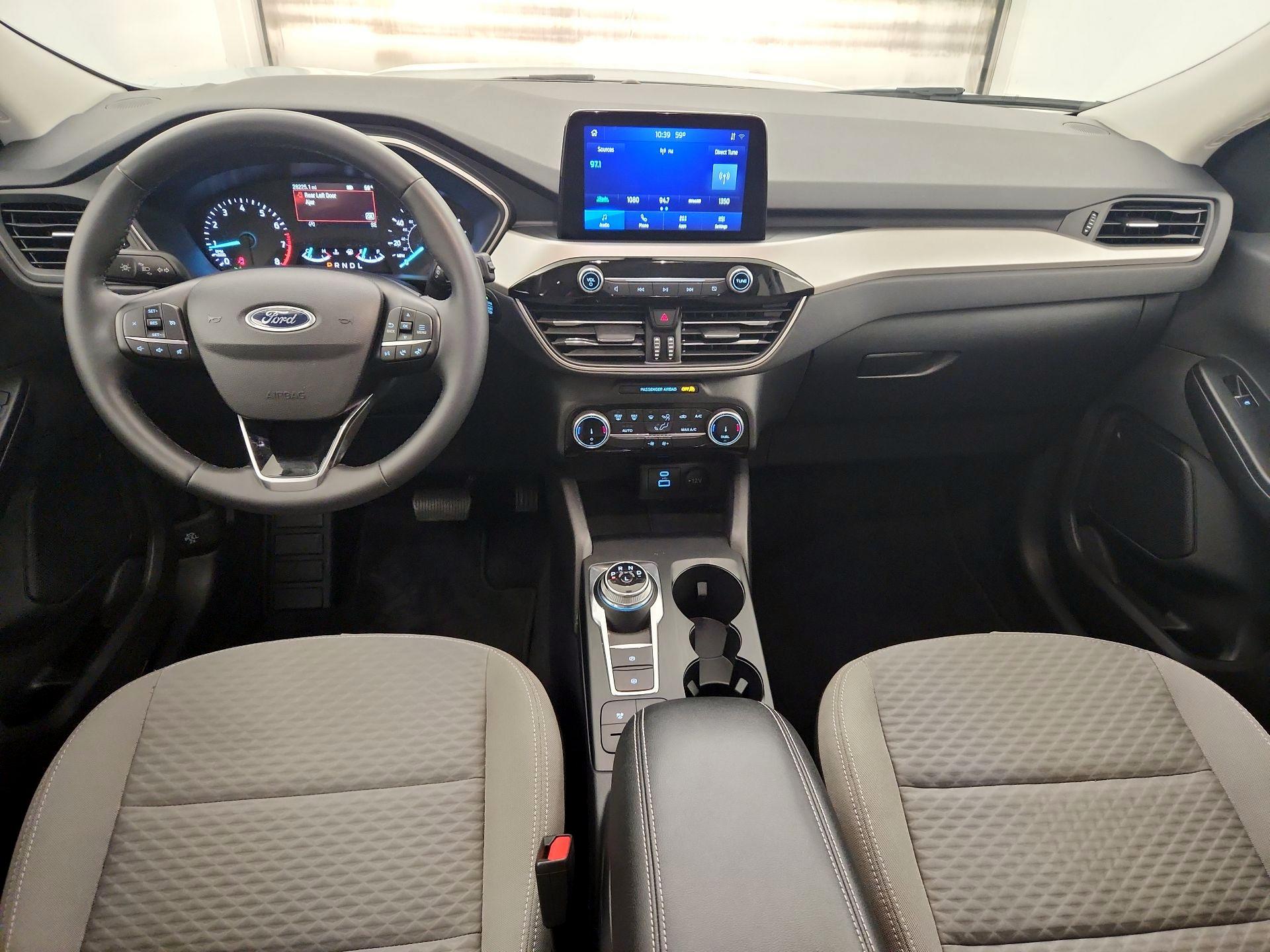 Thumbnail: 2022 Ford Escape - 9