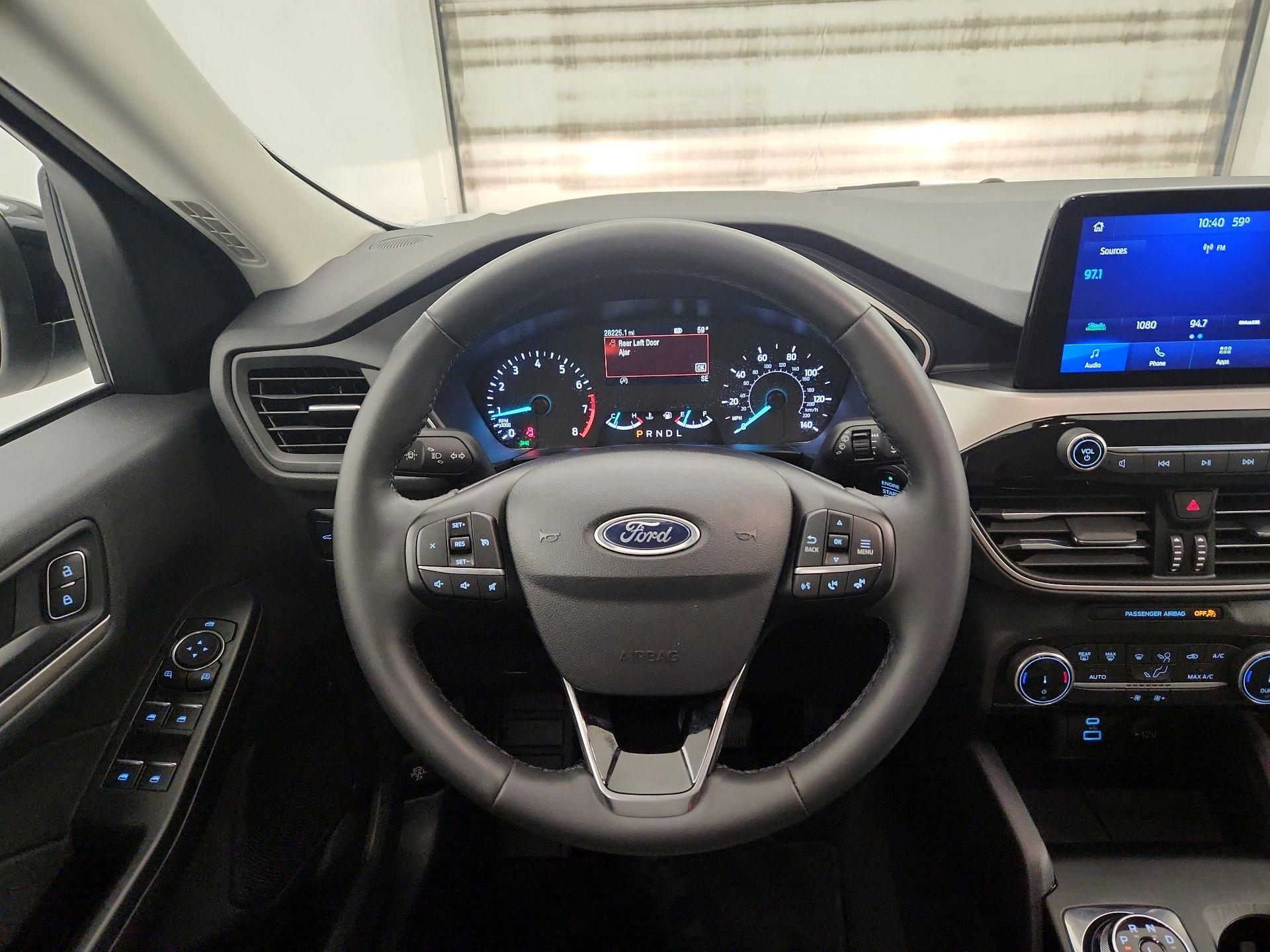 Thumbnail: 2022 Ford Escape - 10
