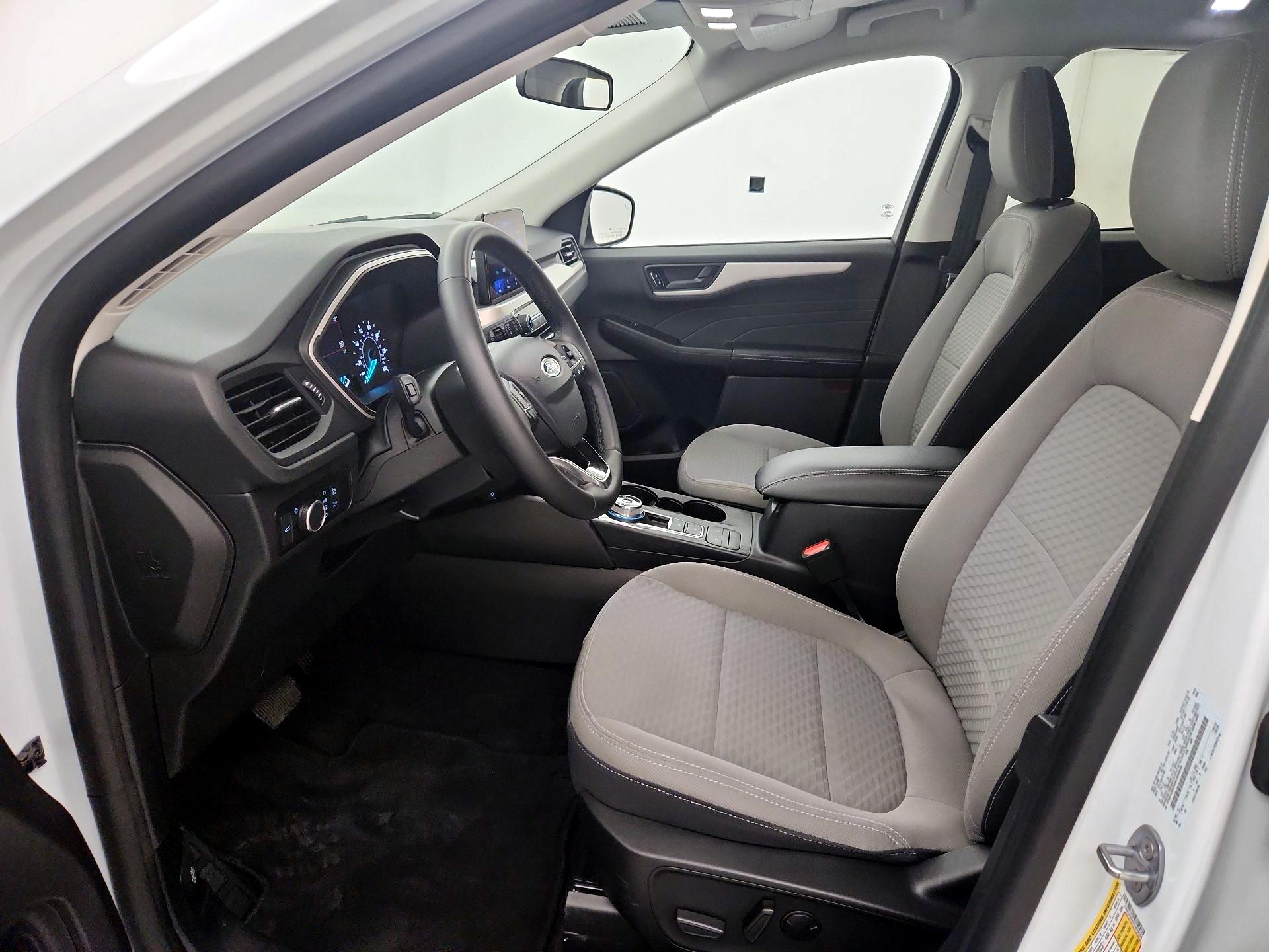 Thumbnail: 2022 Ford Escape - 11
