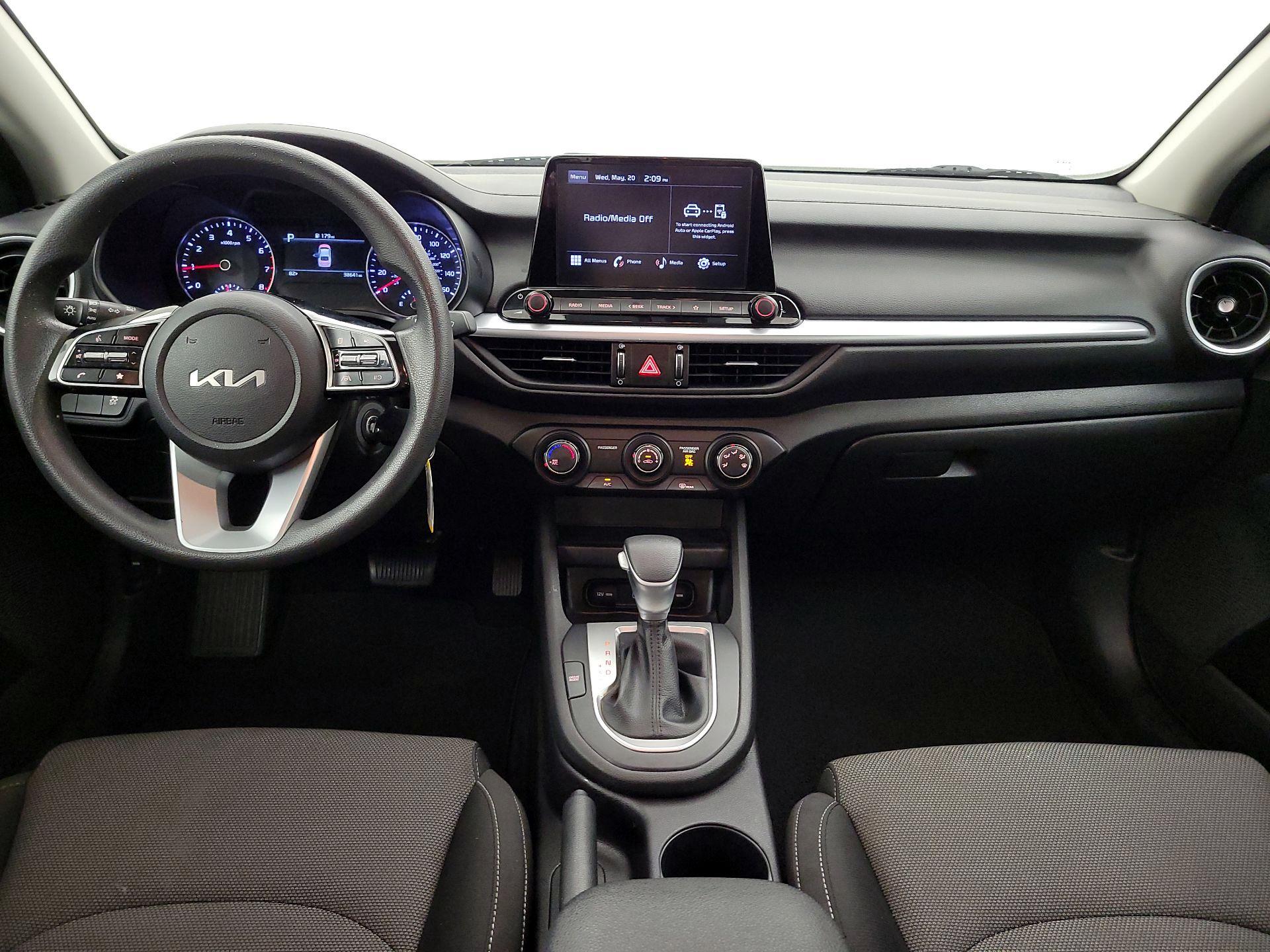 Thumbnail: 2023 Kia Forte - 9