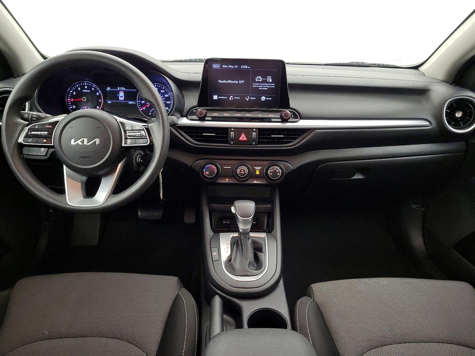 2023 Kia Forte LXS - Photo 10