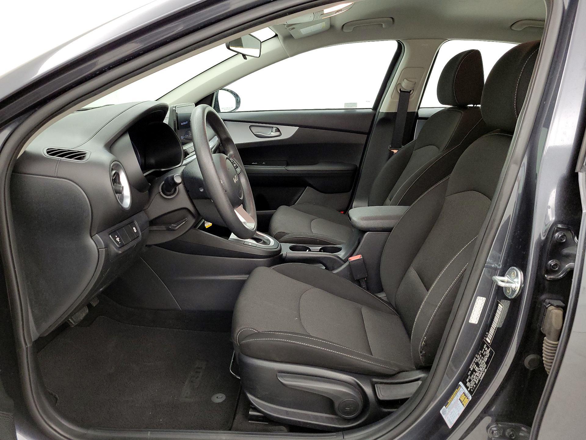 Thumbnail: 2023 Kia Forte - 11