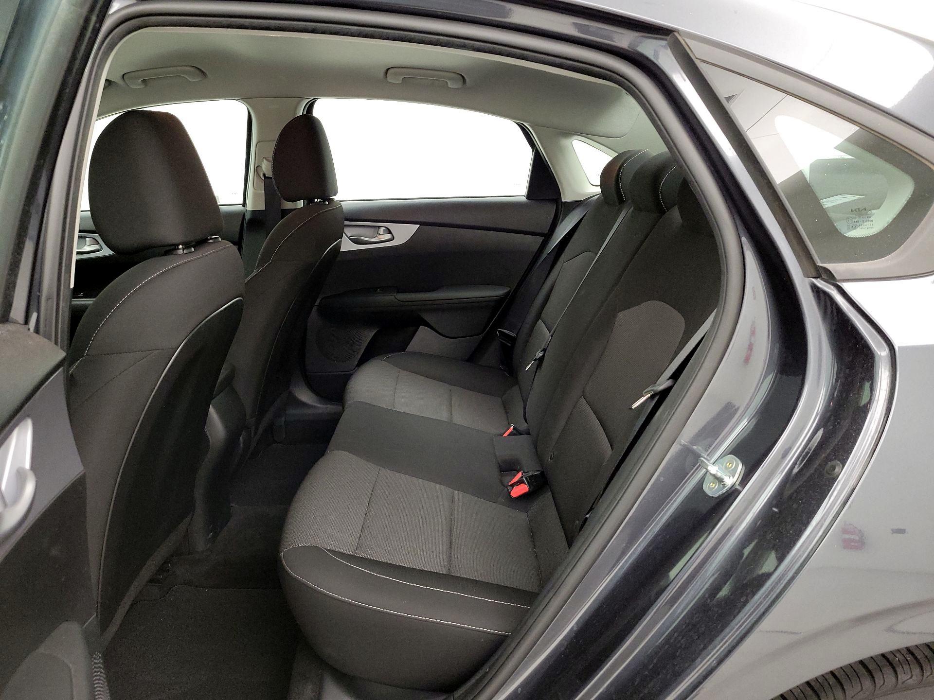 Thumbnail: 2023 Kia Forte - 19
