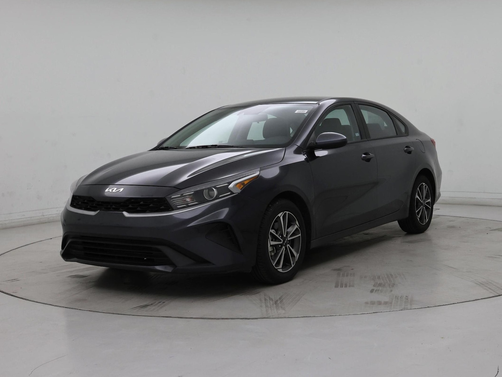 2023 Kia Forte LXS - Photo 5