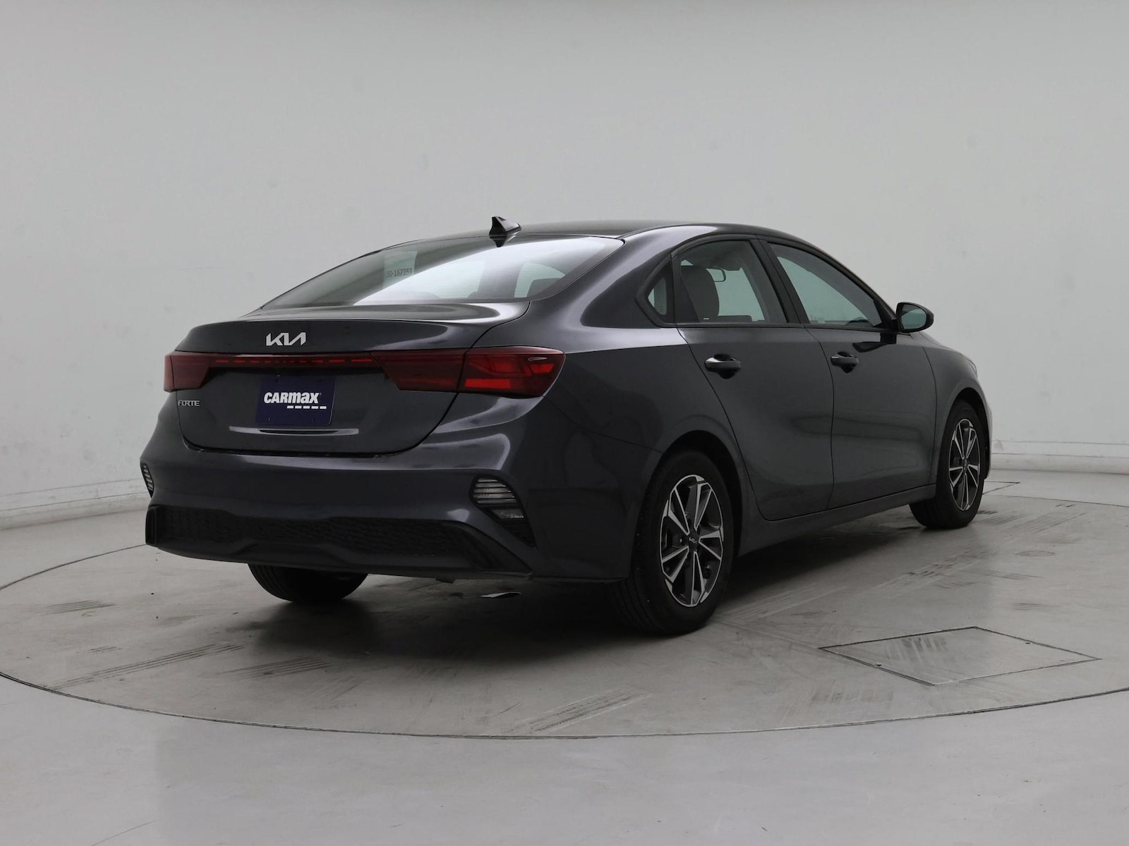 2023 Kia Forte LXS - Photo 9