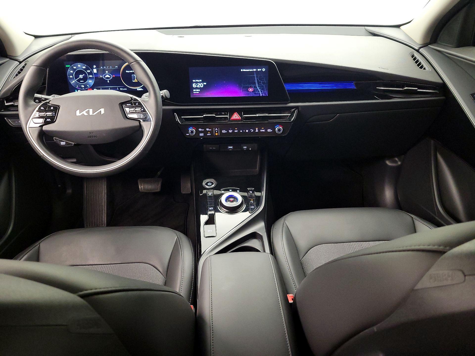Thumbnail: 2024 Kia Niro - 9