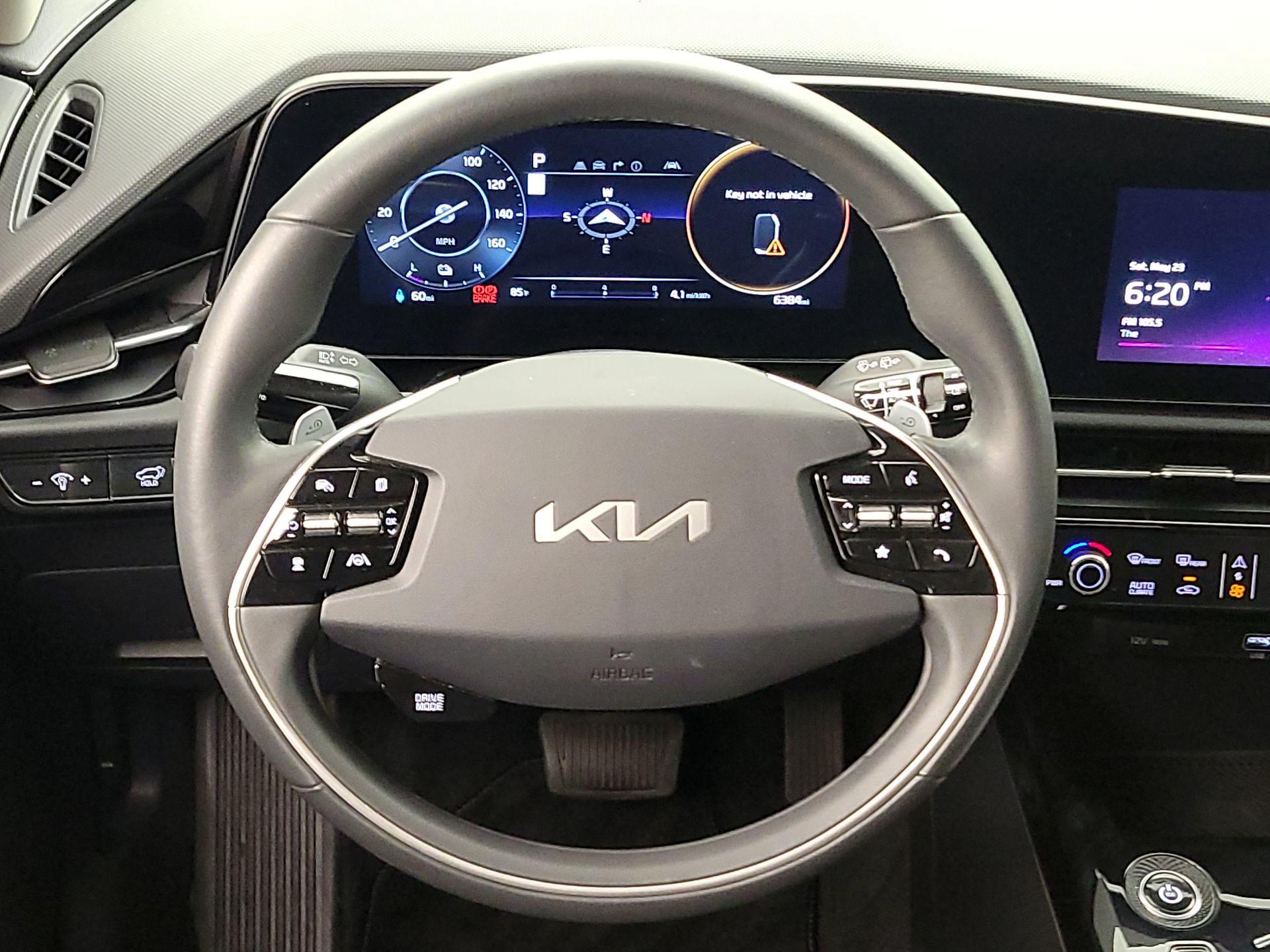 Thumbnail: 2024 Kia Niro - 10