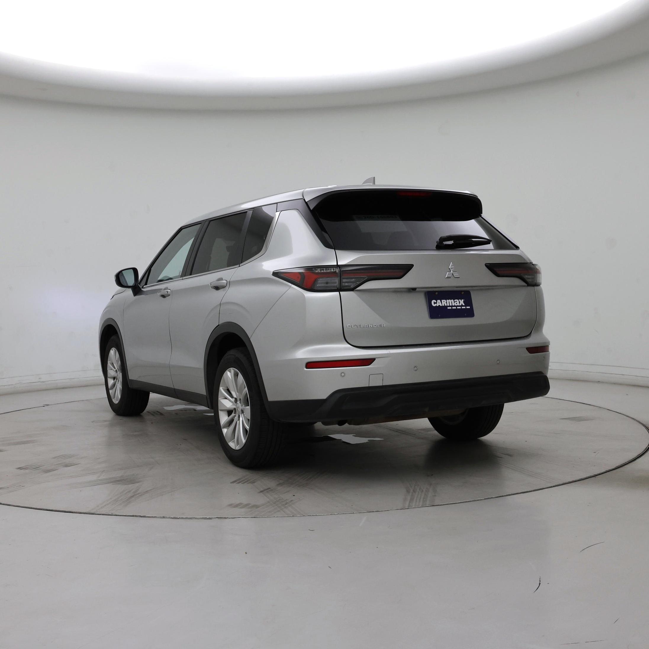 Thumbnail: 2025 Mitsubishi Outlander - 2