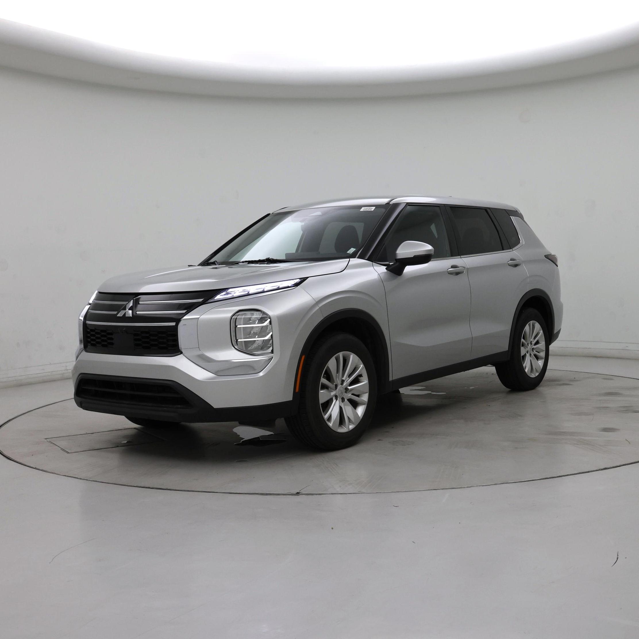 Thumbnail: 2025 Mitsubishi Outlander - 4