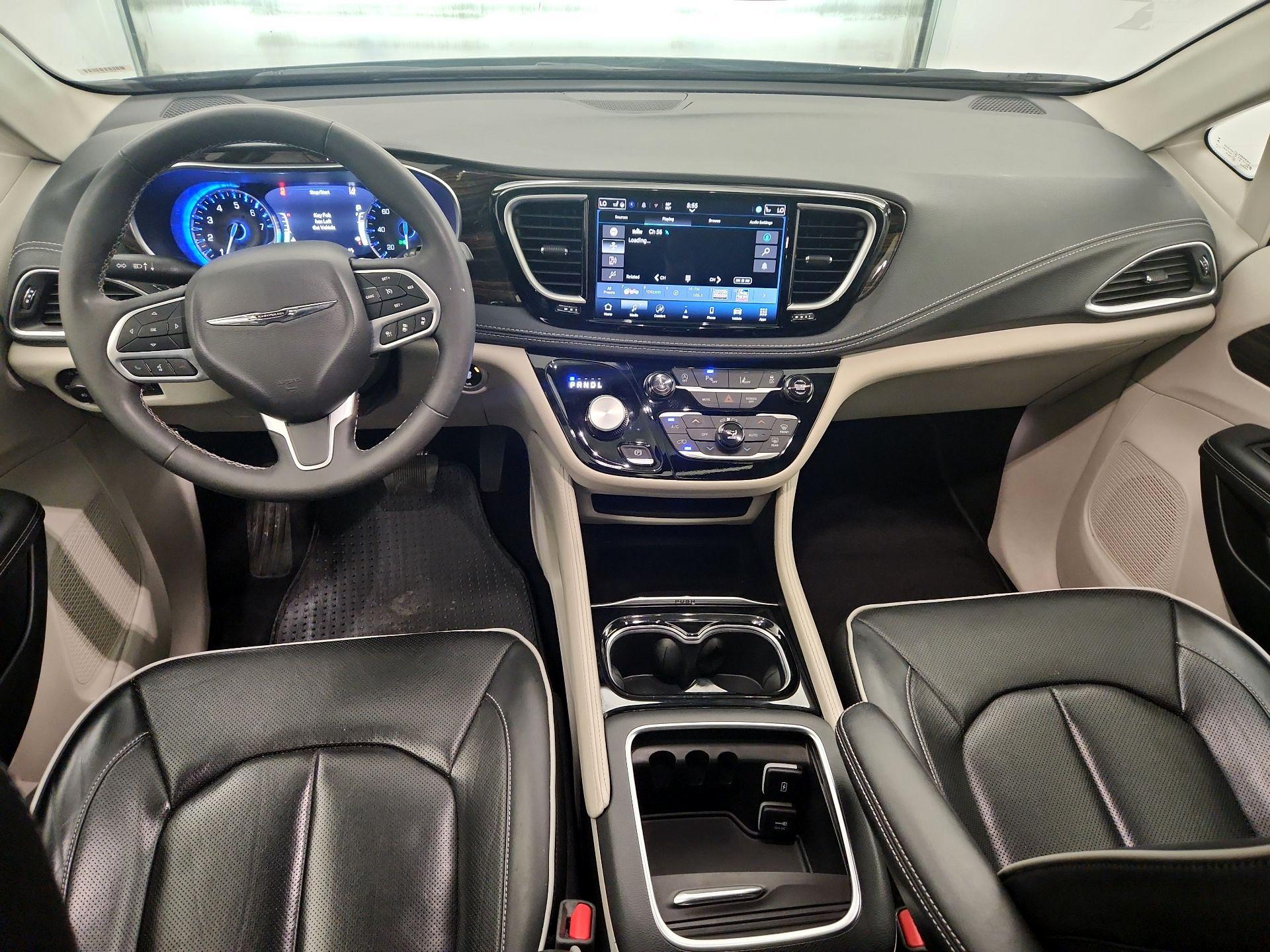 Thumbnail: 2024 Chrysler Pacifica - 9