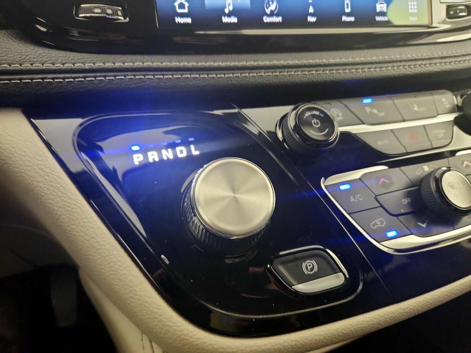 2024 Chrysler Pacifica Limited - Photo 18