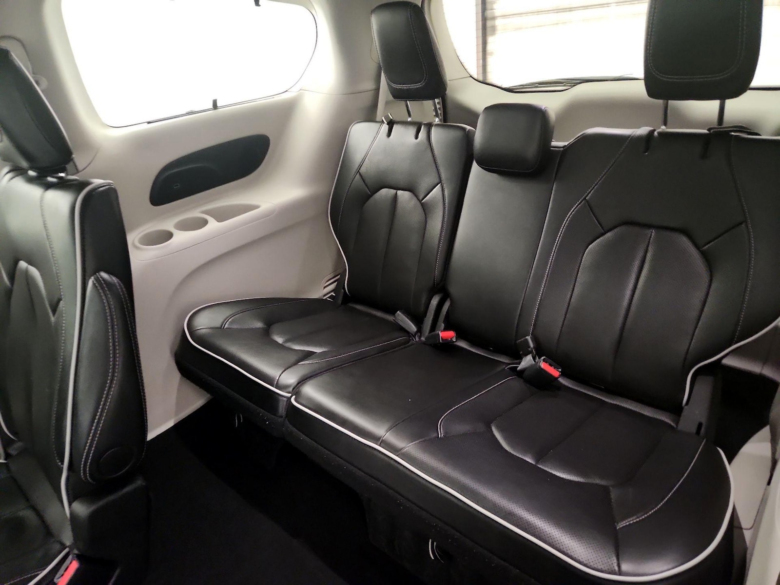 2024 Chrysler Pacifica Limited - Photo 22