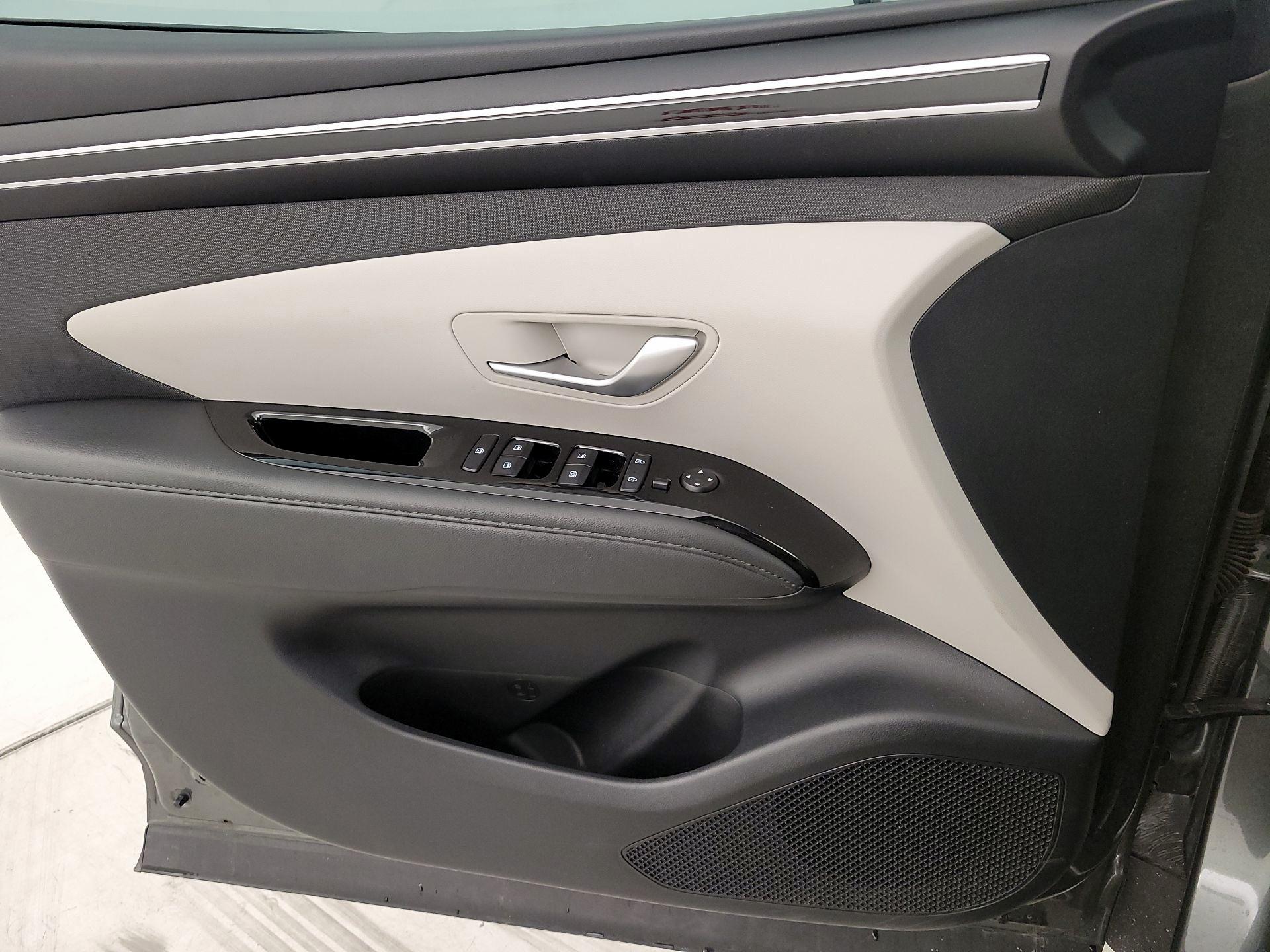 Thumbnail: 2022 Hyundai Tucson - 12