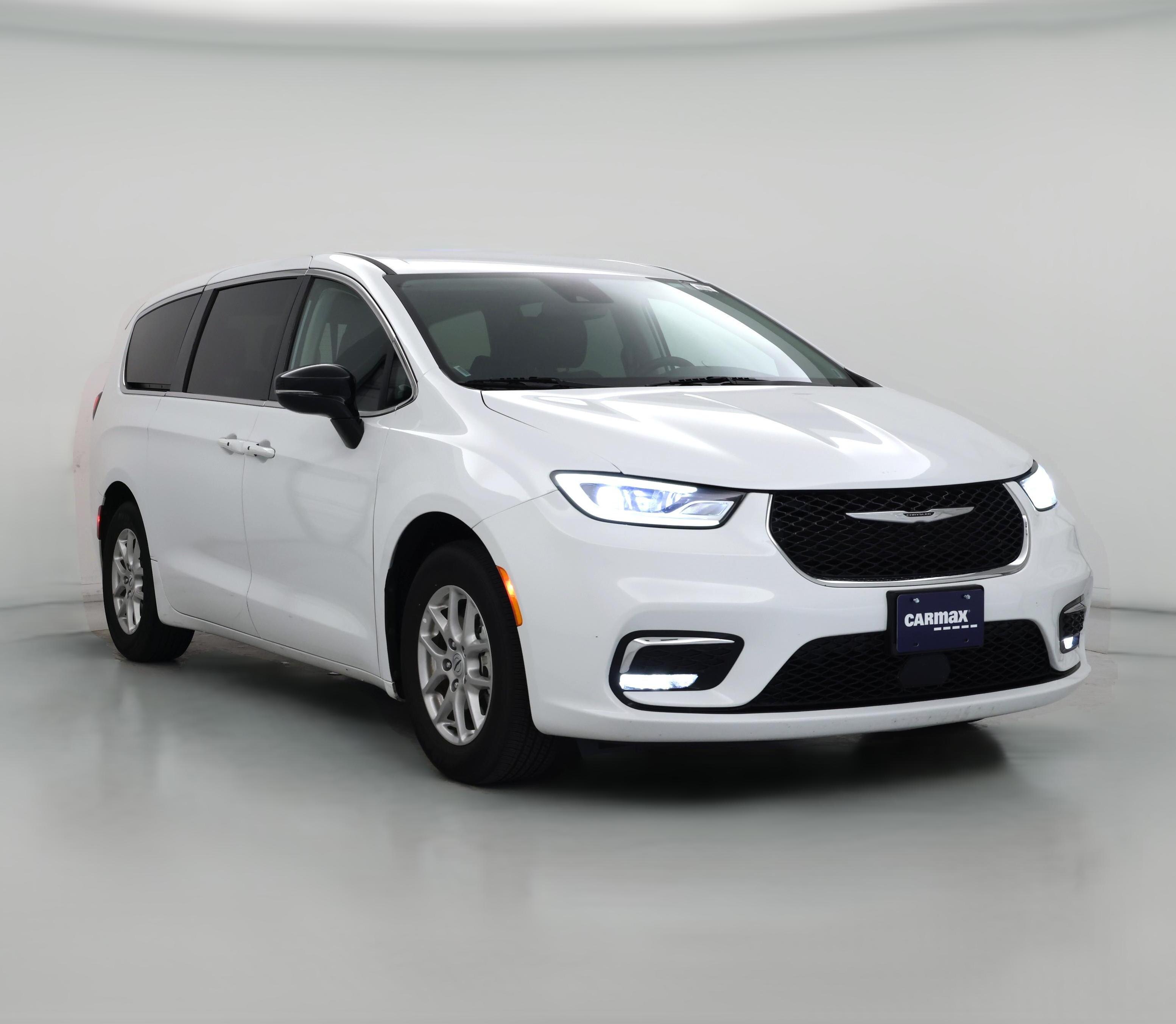 Thumbnail: 2024 Chrysler Pacifica - 1