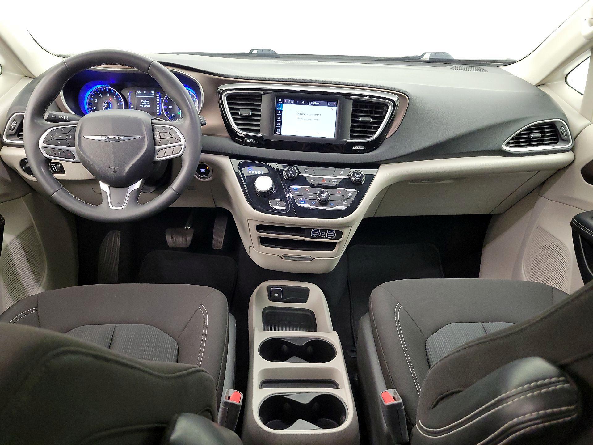 Thumbnail: 2023 Chrysler Voyager - 9