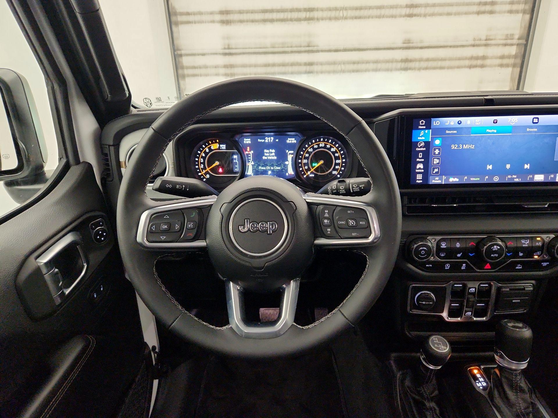 Thumbnail: 2025 Jeep Wrangler - 10